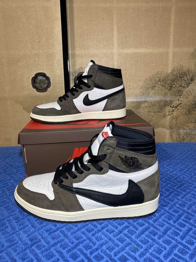 Travis Scott × Nike Air Jordan 1 Retro High OG TS SP "Sail/Dark Mocha"