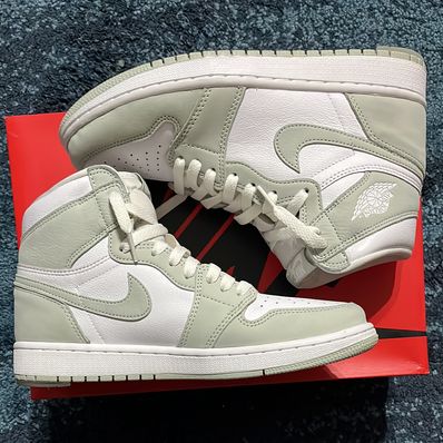 Nike Women's Air Jordan 1 High OG "Seafoam"