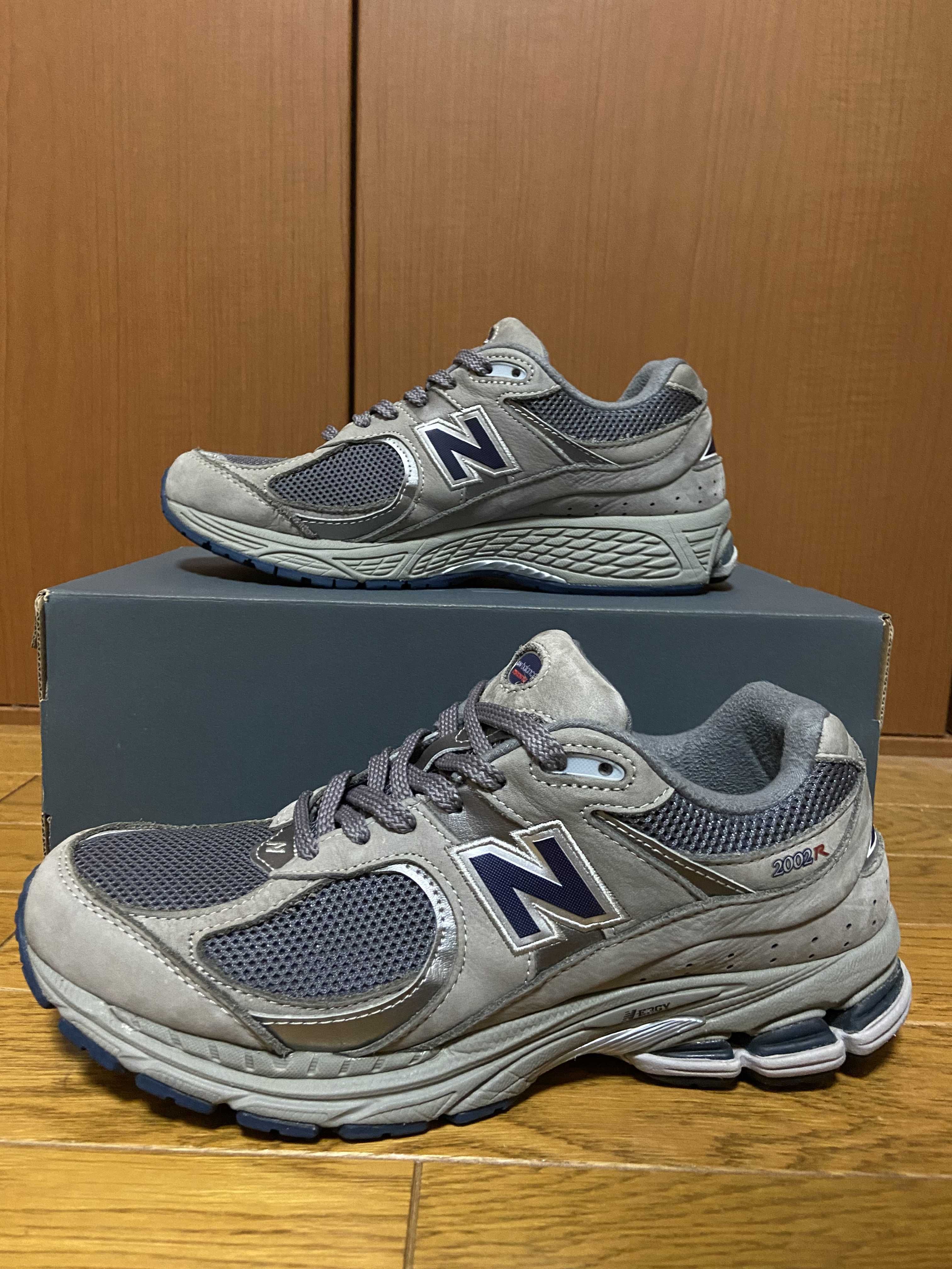 New Balance 2002R "Gray"