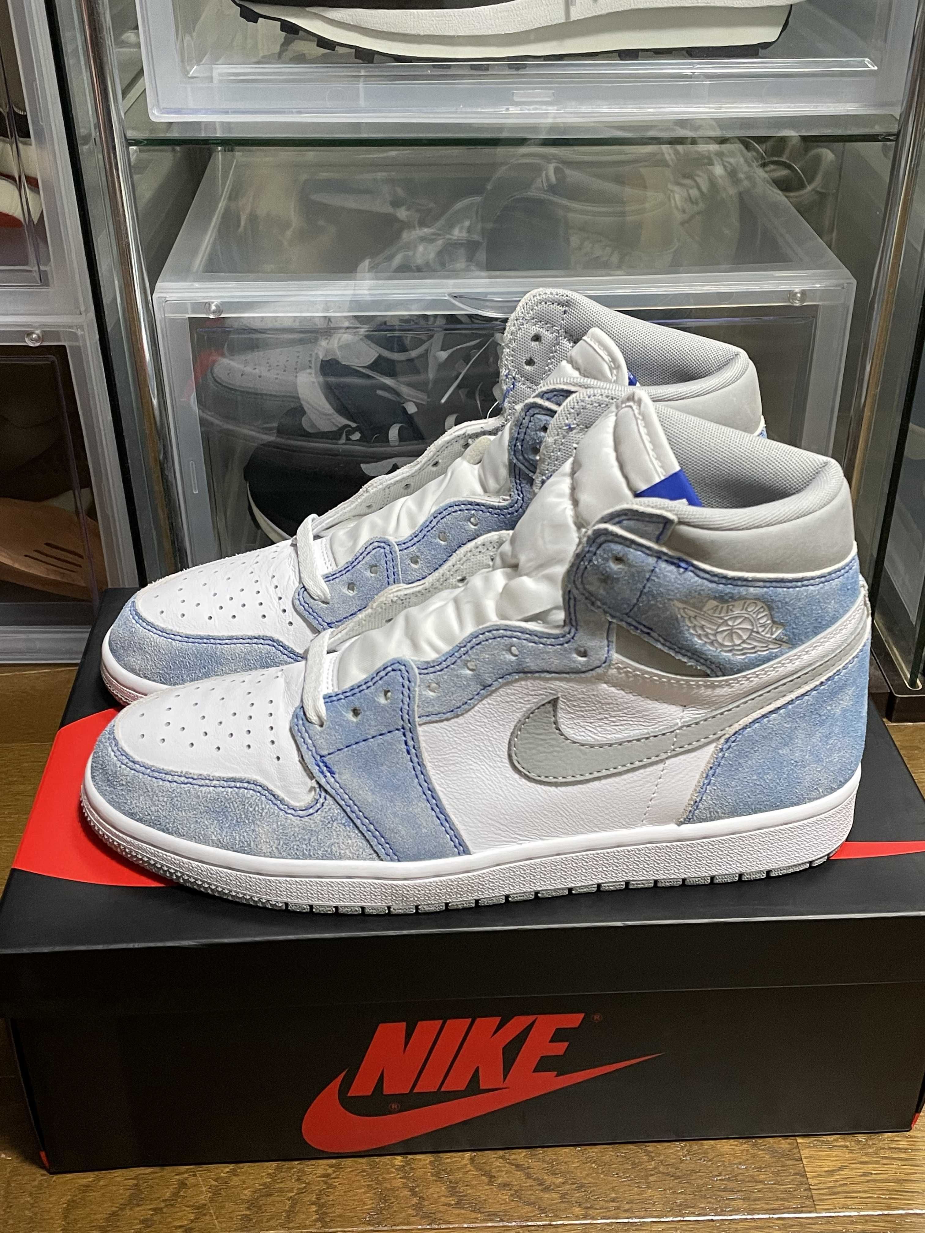 Nike Air Jordan 1 High OG "Hyper Royal"