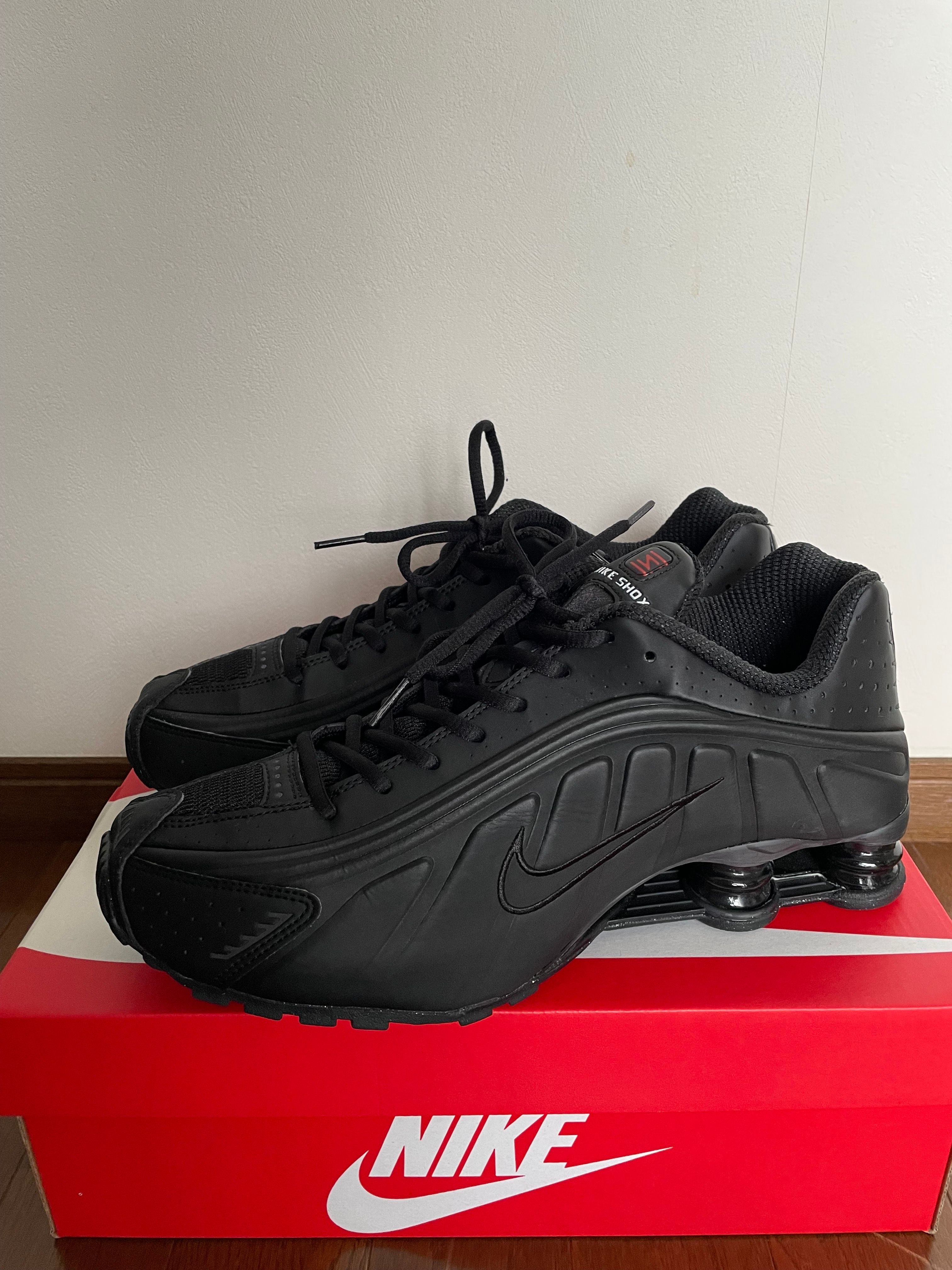 Nike Women's Shox R4 "Black"