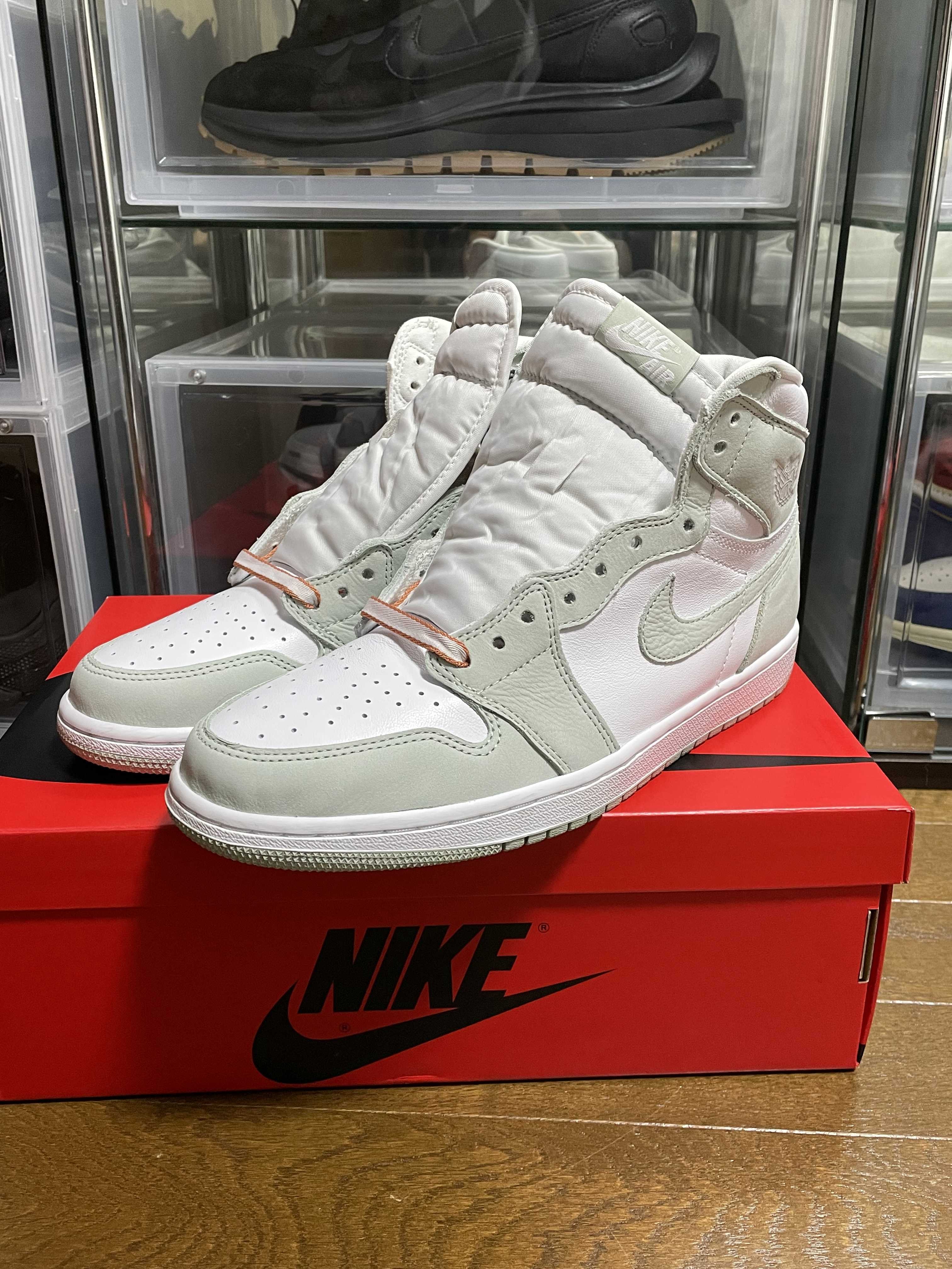 Nike Women's Air Jordan 1 High OG "Seafoam"