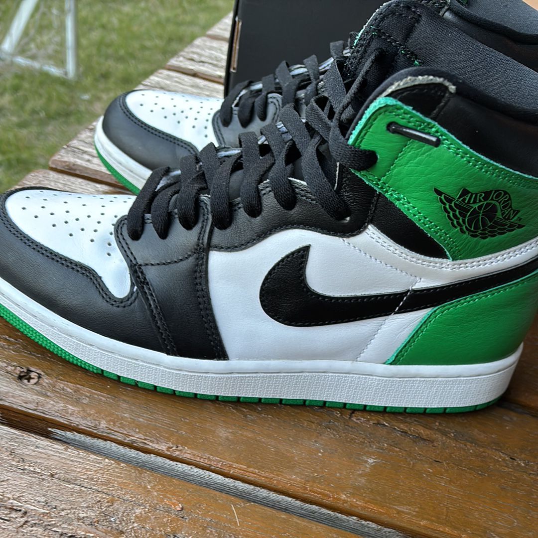 Nike Air Jordan 1 Retro High OG "Celtics/Black and Lucky Green" (2023)