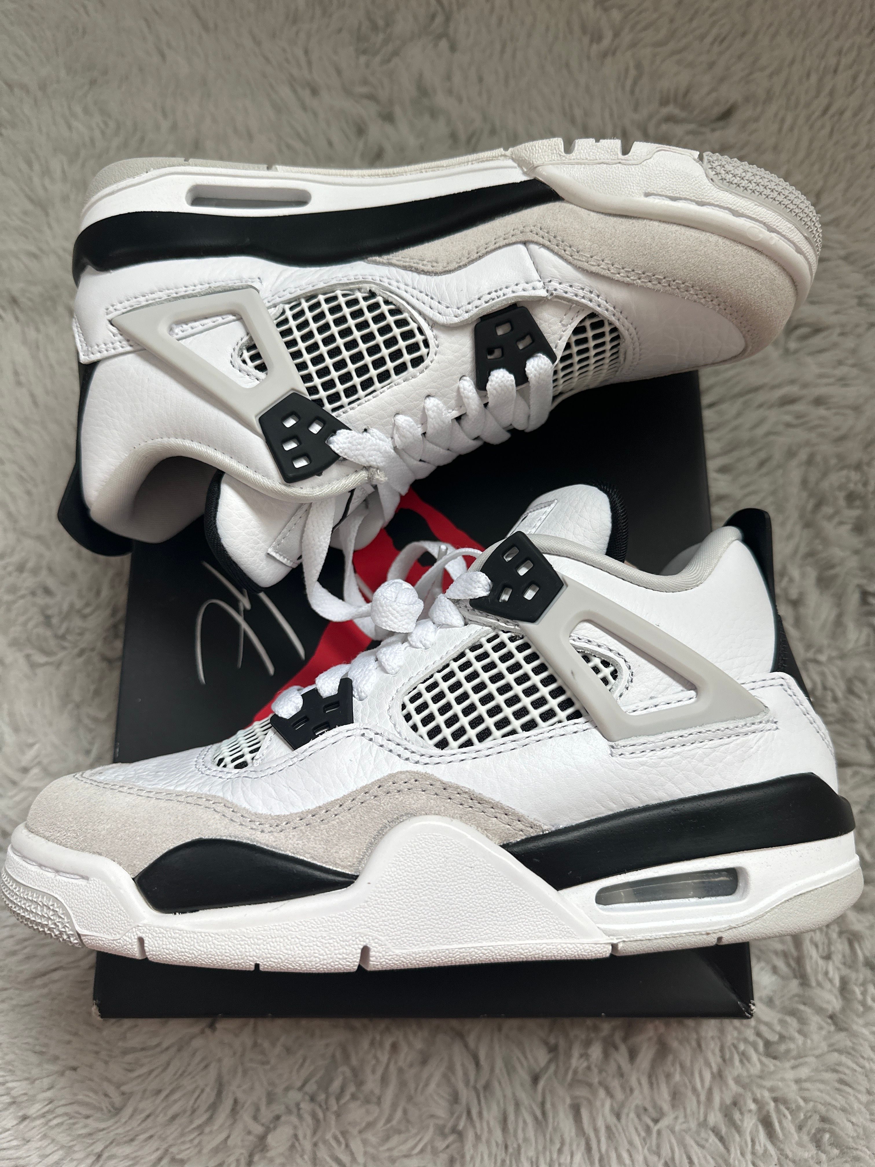 Nike GS Air Jordan 4 "Military Black"