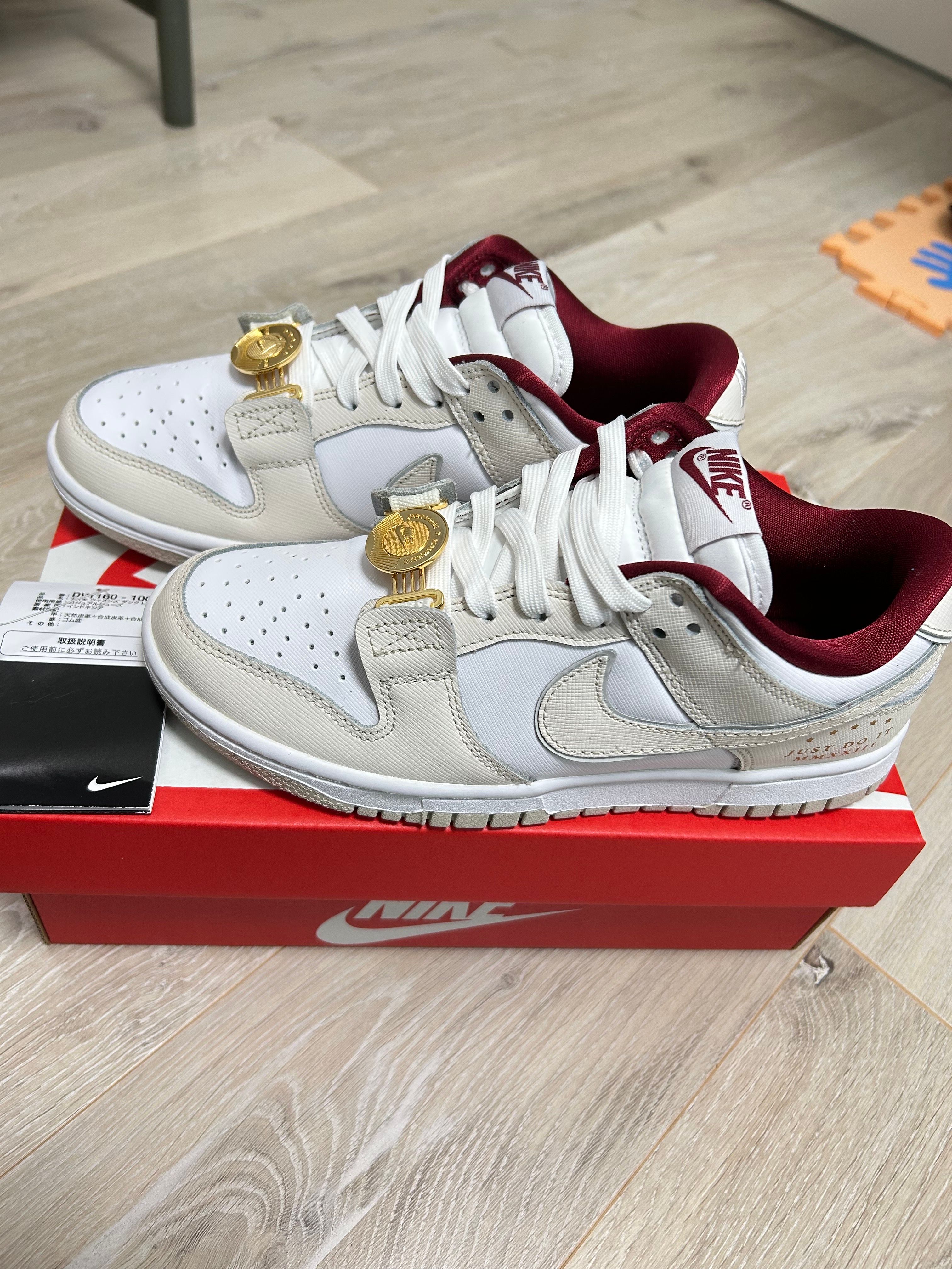 Nike Women's Dunk Low SE Just Do It "Photon Dust"