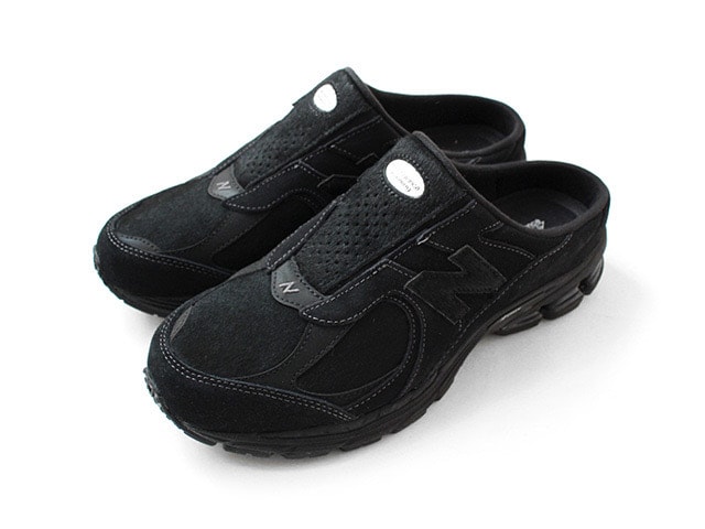 New Balance 2002R Mule "Triple Black"
