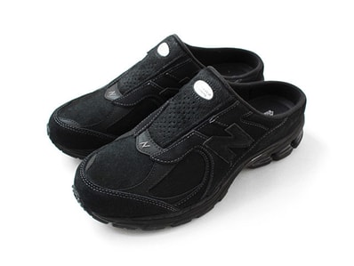 New Balance 2002R Mule "Triple Black"