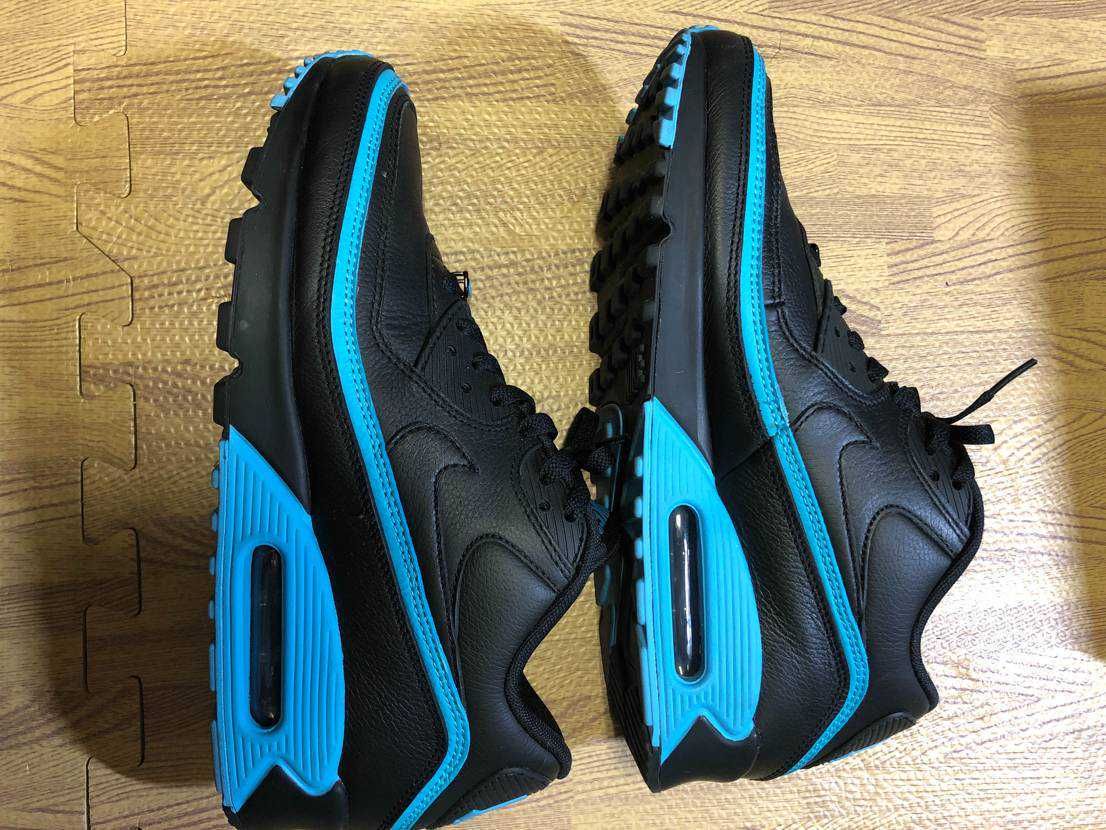 UNDEFEATED × Nike Air Max 90 "Black/Blue"