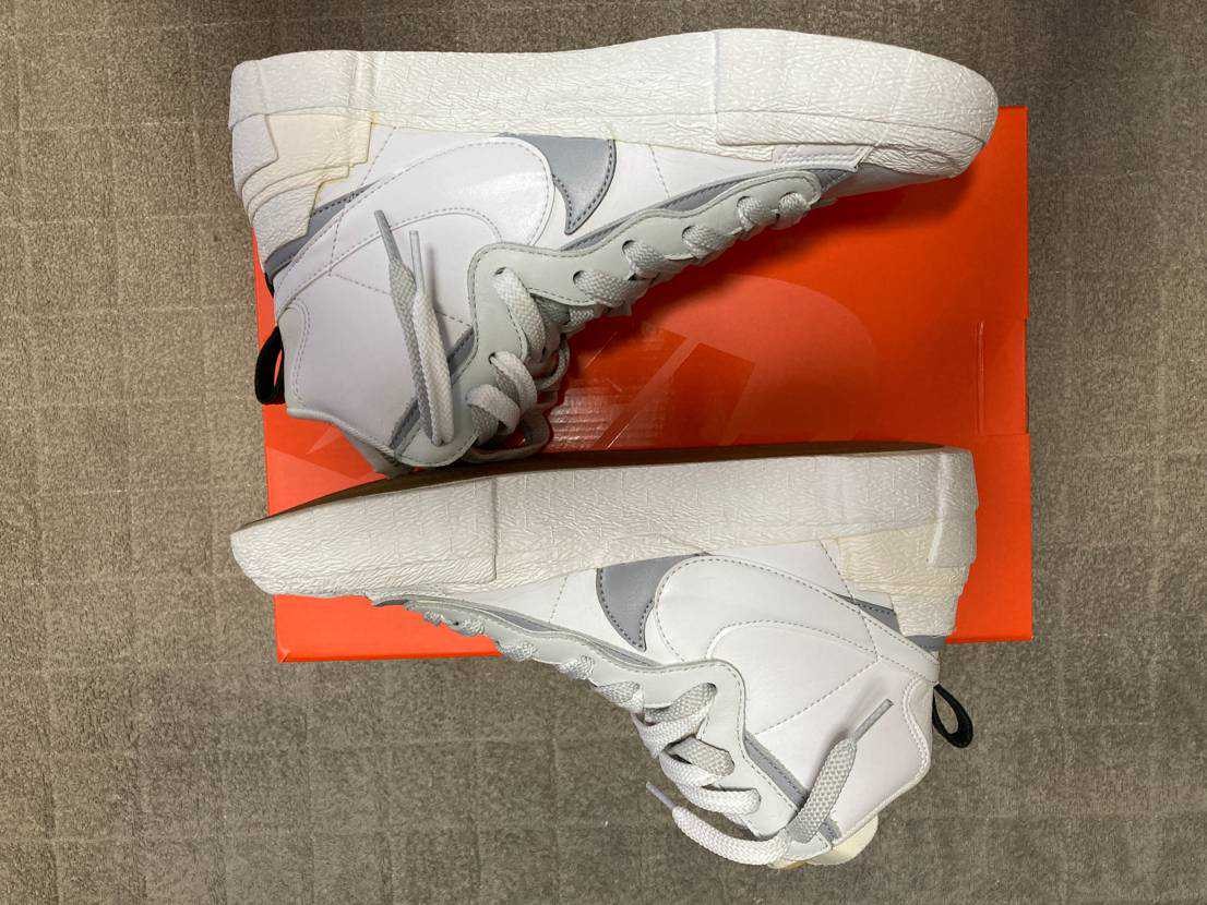 sacai × NIKE BLAZER MID "WHITE/WOLF GREY"
