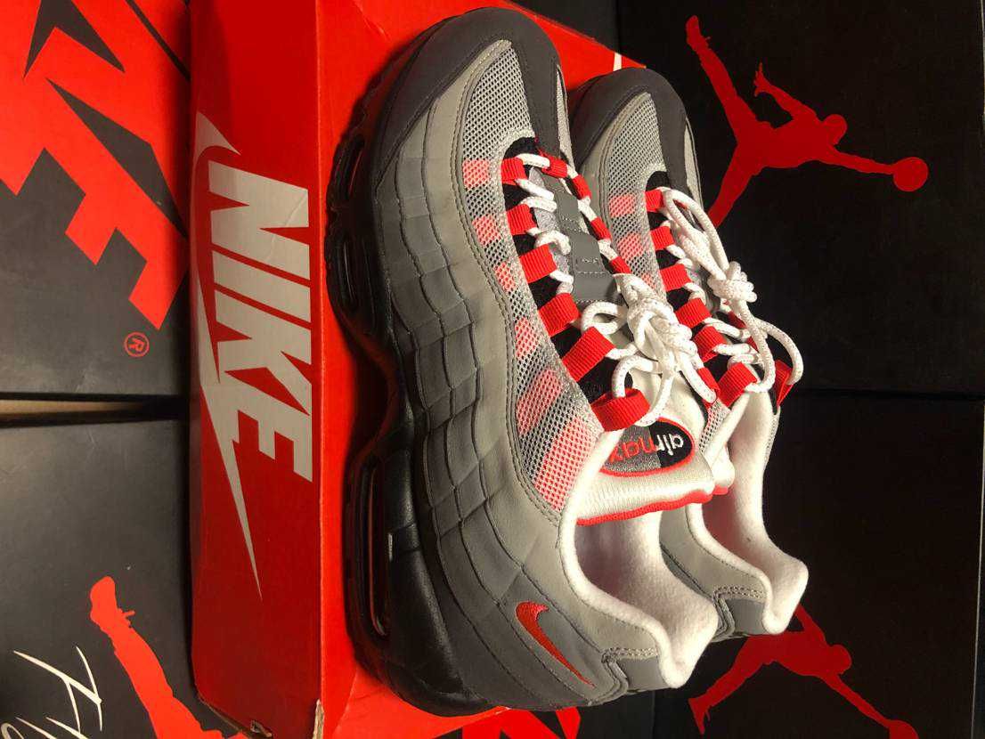 Nike Air Max 95 OG "White/Solar Red"