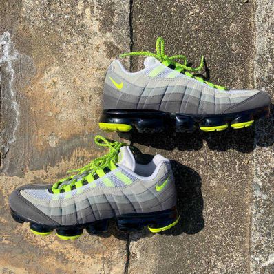 Nike Air Vapormax 95 "Neon"