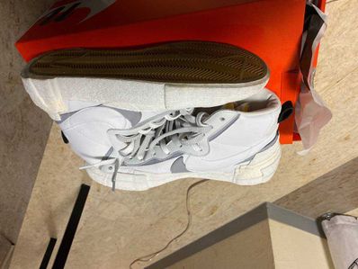 sacai × NIKE BLAZER MID "WHITE/WOLF GREY"