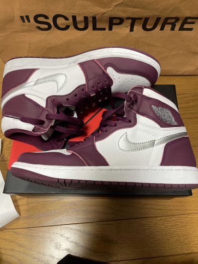 Nike Air Jordan 1 High OG "Bordeaux"