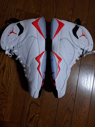 Nike Air Jordan 7 Retro "White Infrared"