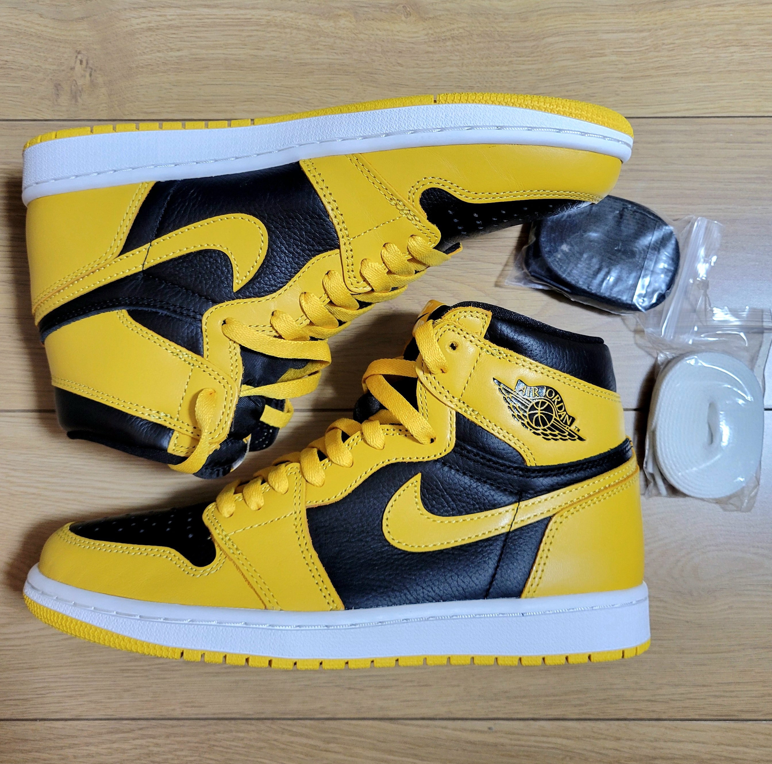 Nike Air Jordan 1 High OG "Pollen"