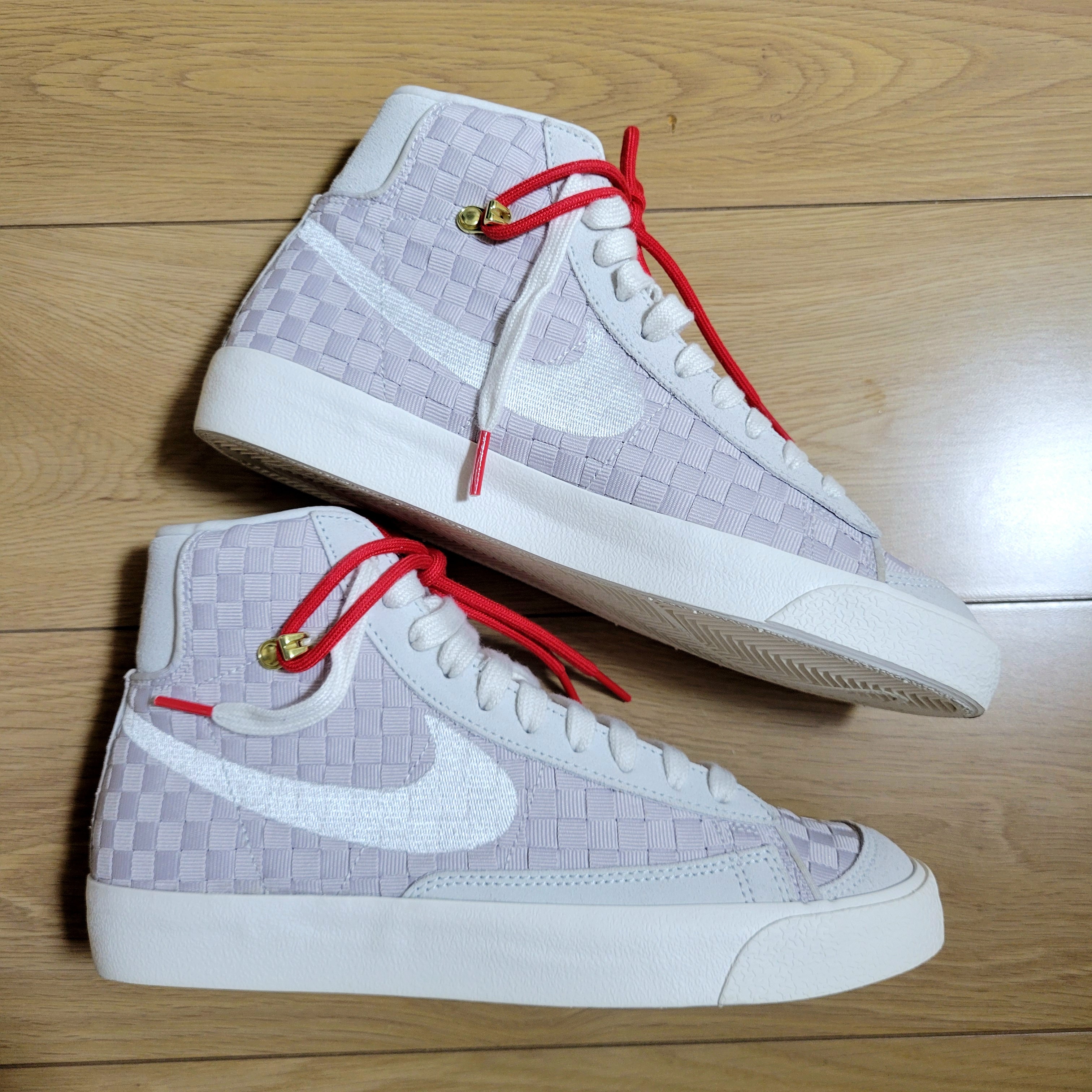 NIKE Women's BLAZER MID 77 "SASHIKO" WHITE