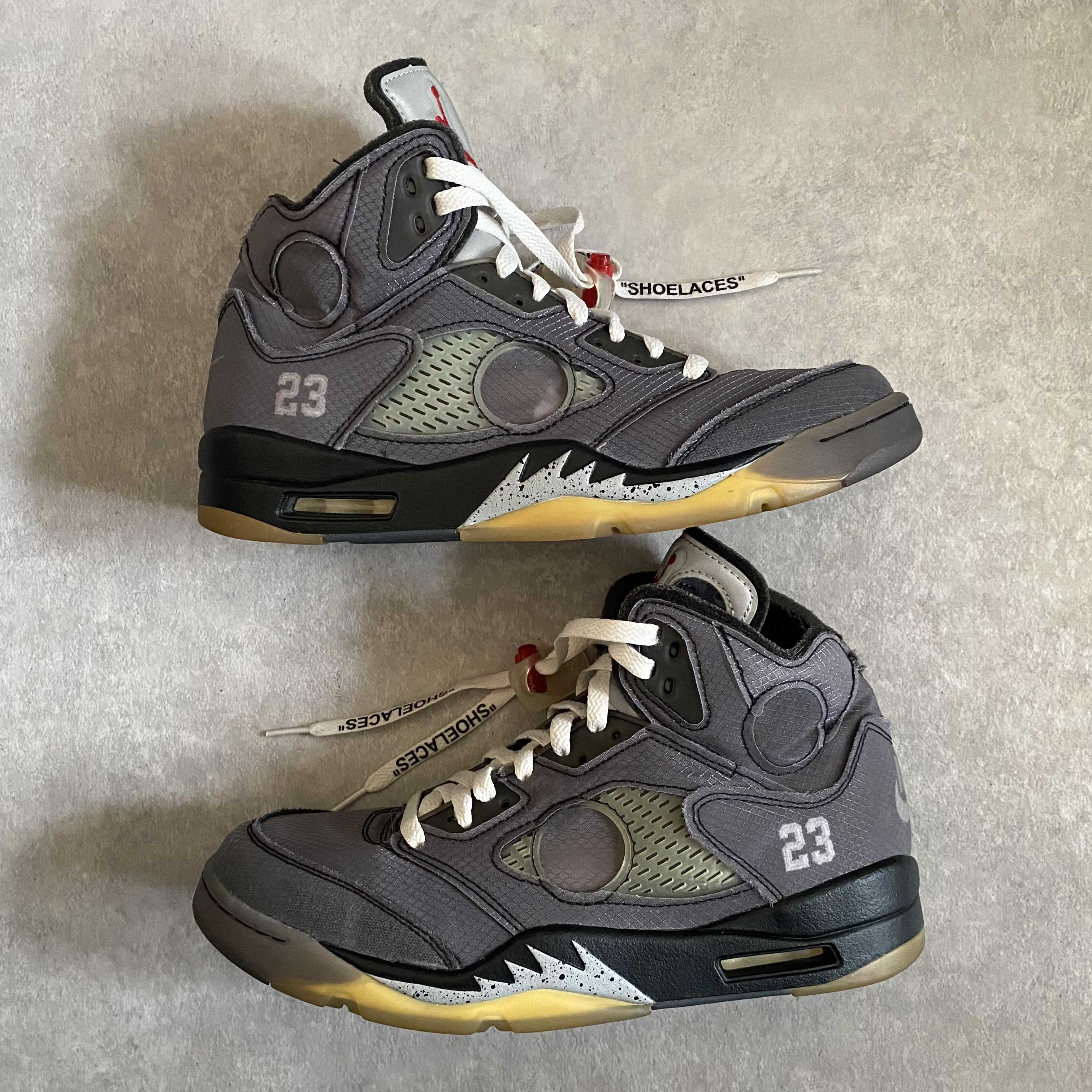 Off-White × Nike Air Jordan 5 "Black/Muslin/Fire Red"
