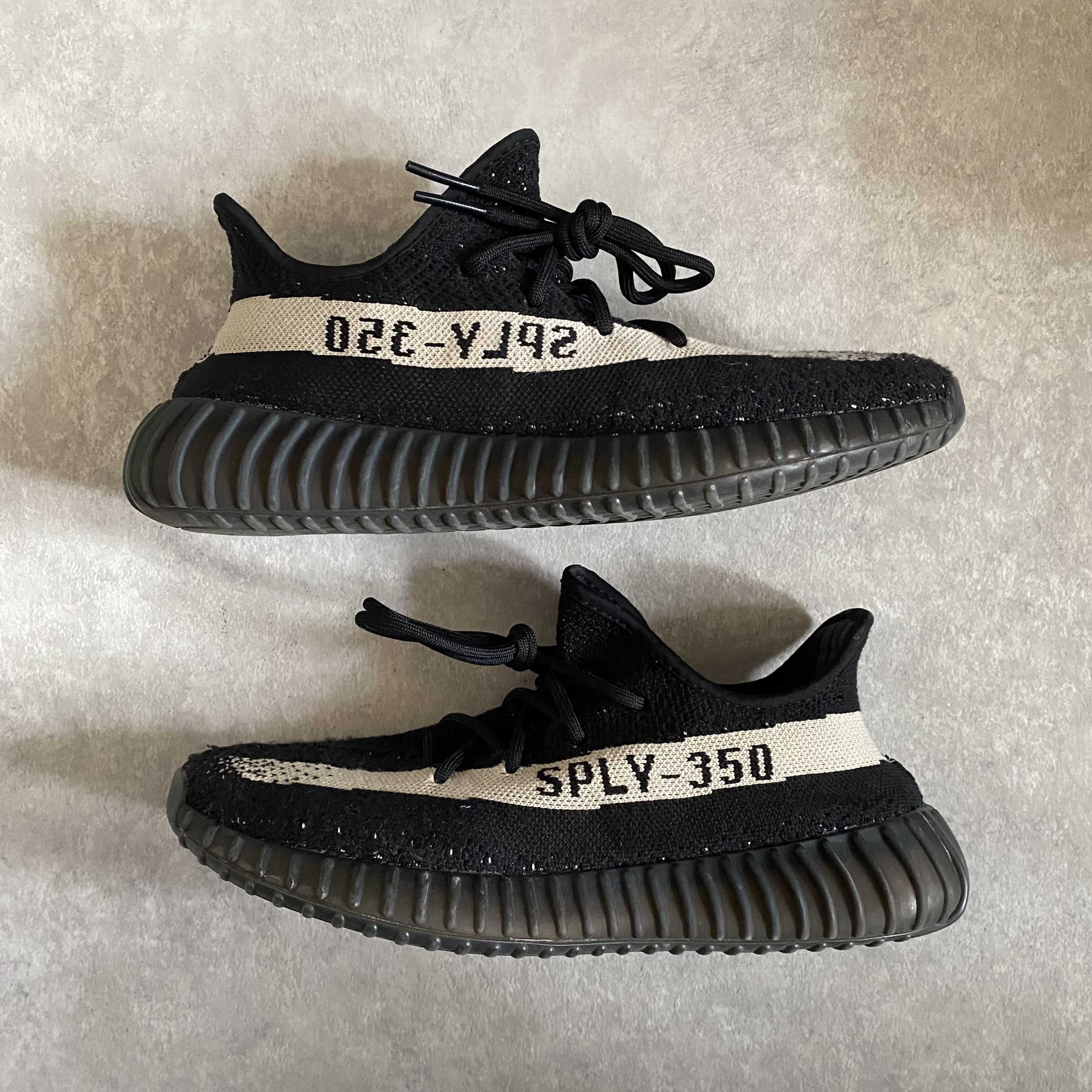 adidas YEEZY Boost 350 V2 "Oreo"