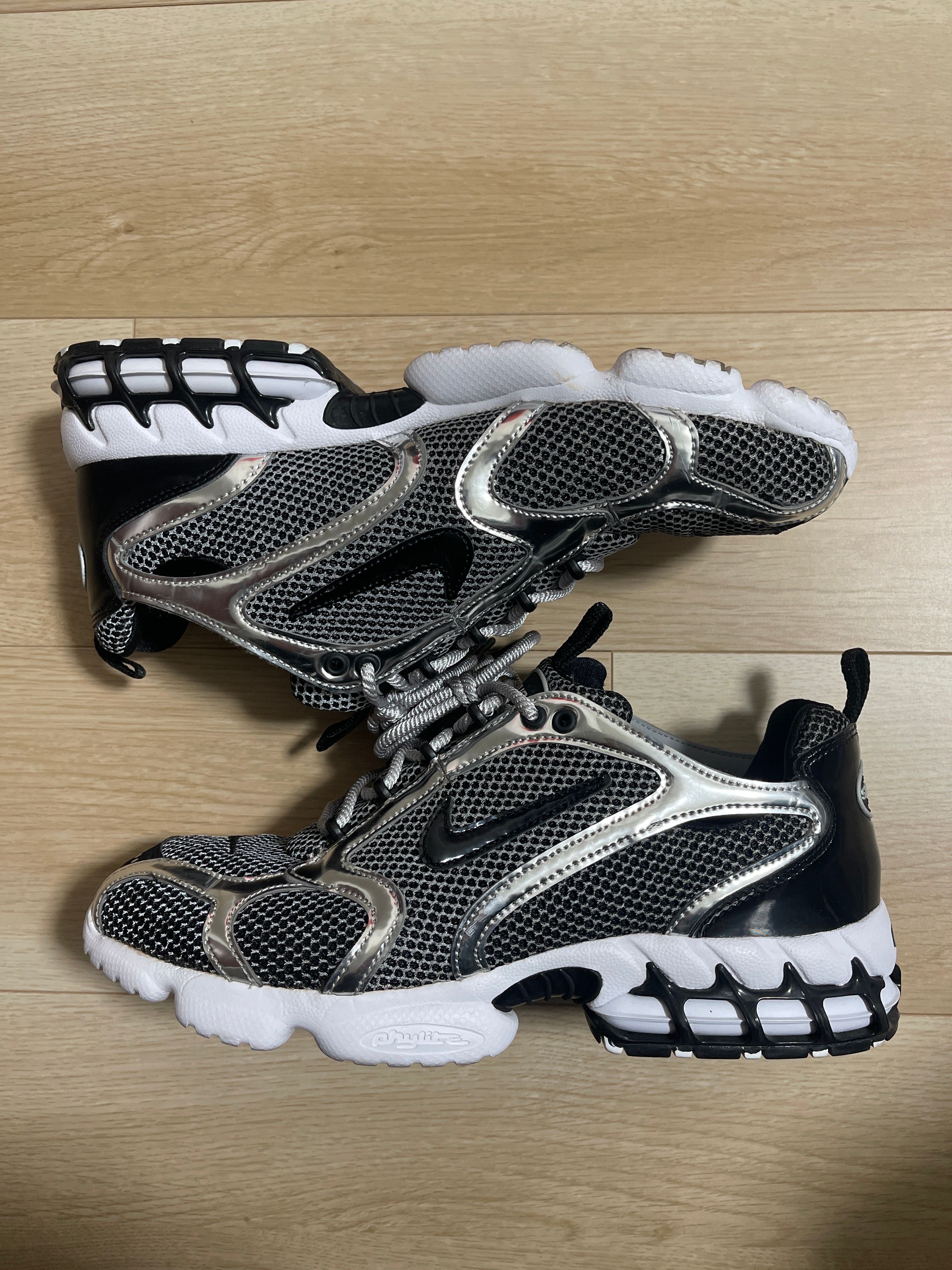 STUSSY × NIKE AIR ZOOM SPIRIDON CAGED "PURE PLATINUM/BLACK-WHITE"