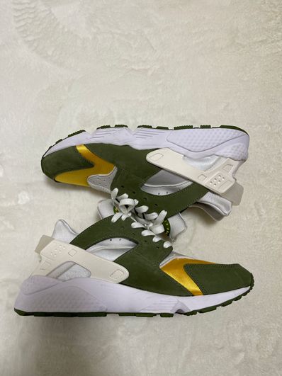 Stussy × Nike Air Huarache "Dark Olive"