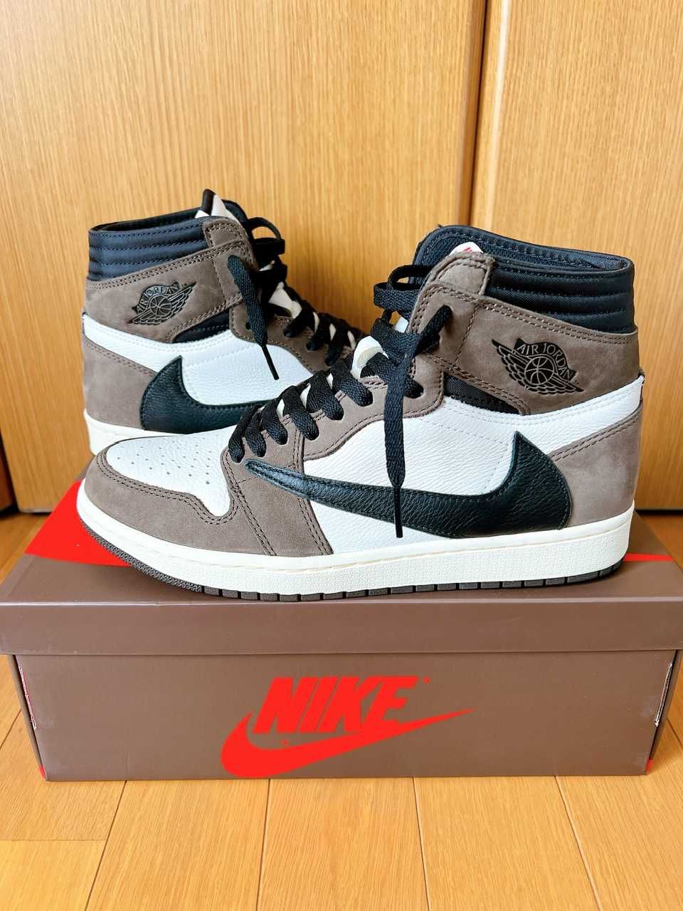 Travis Scott × Nike Air Jordan 1 Retro High OG TS SP "Sail/Dark Mocha"
