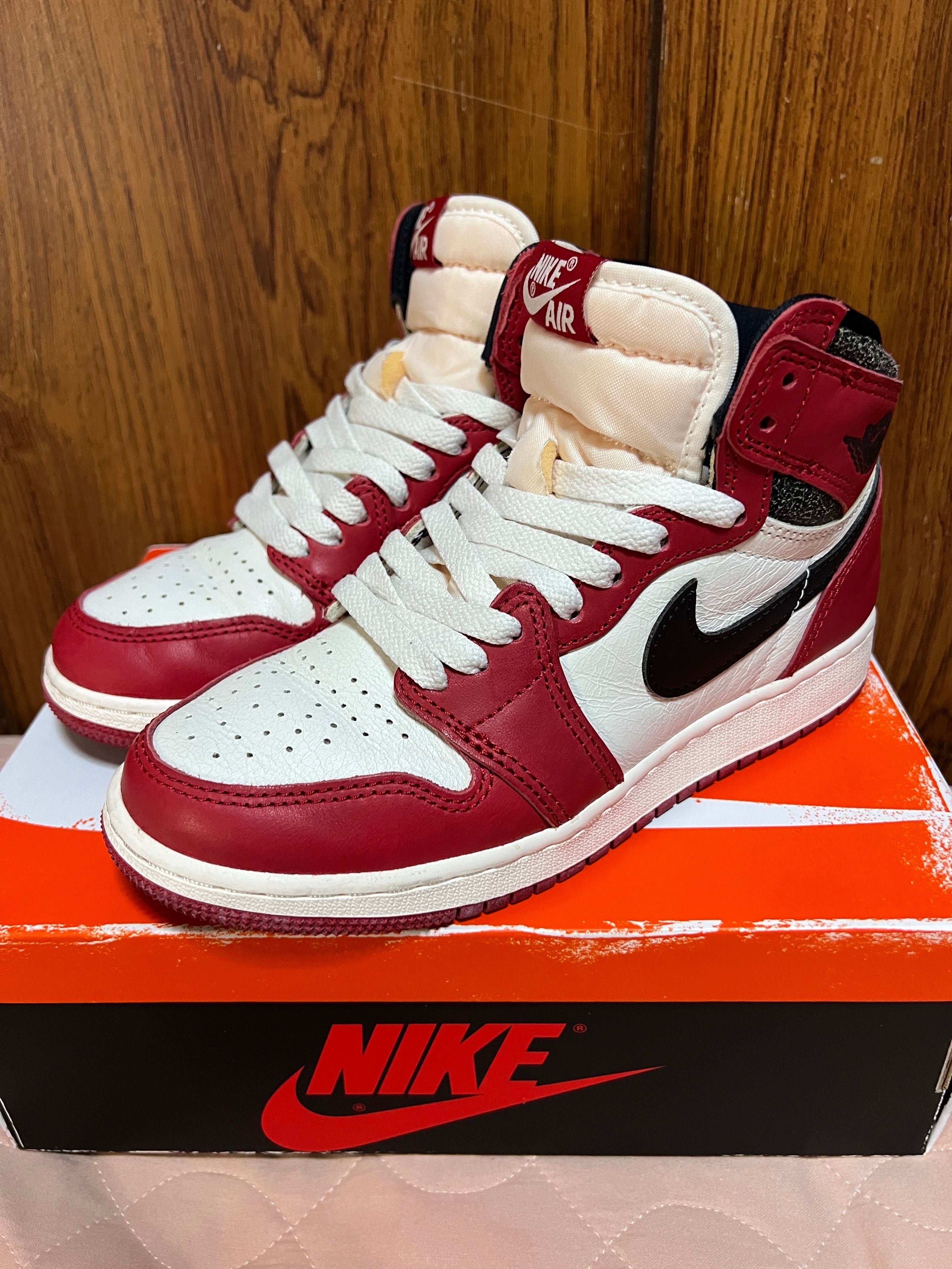 Nike GS Air Jordan 1 High OG "Lost & Found/Chicago"