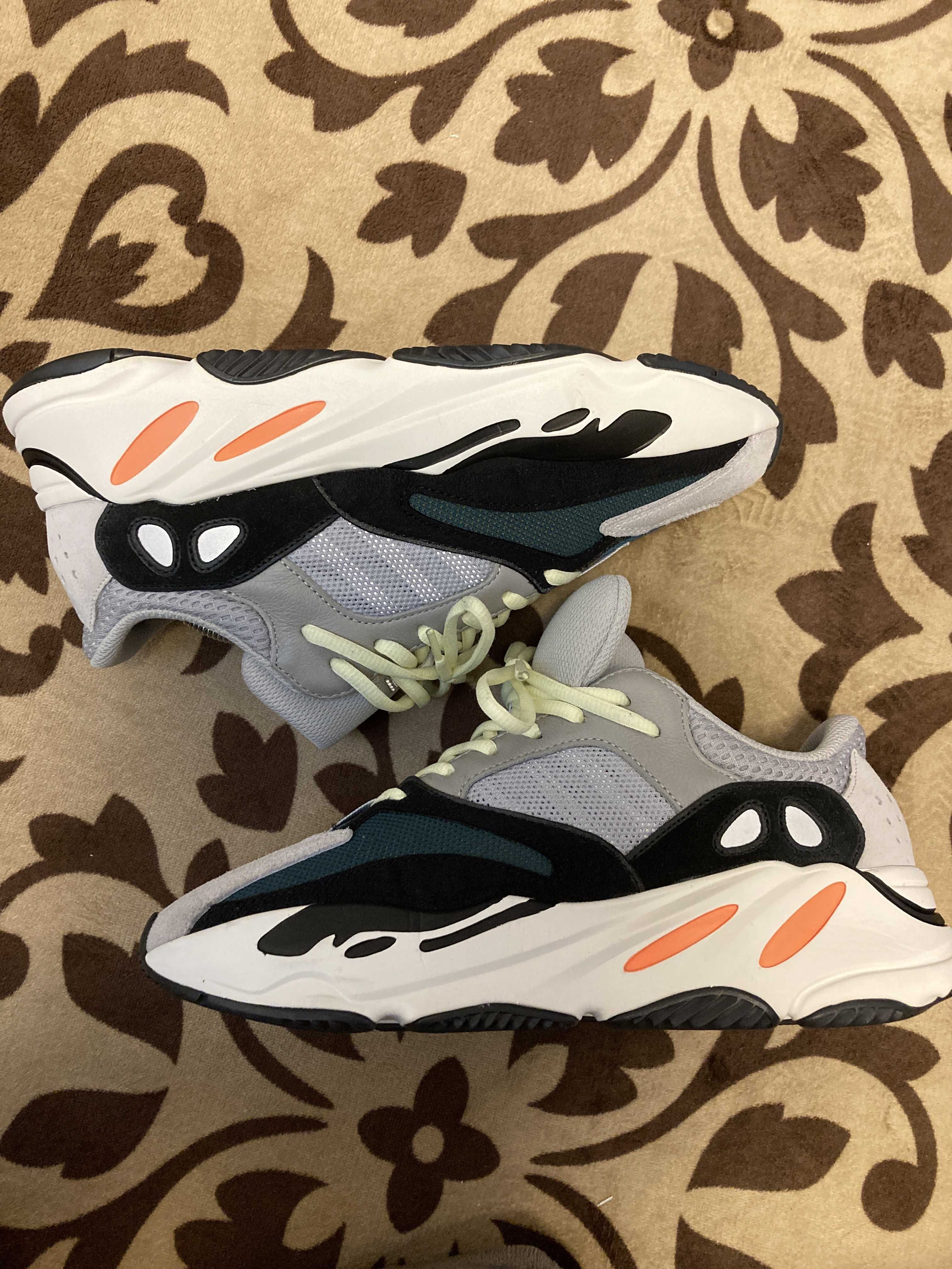 adidas YEEZY Boost 700 "Wave Runner"