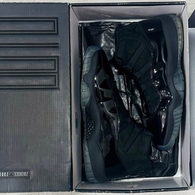 Nike Air Jordan 11 "Cap and Gown"