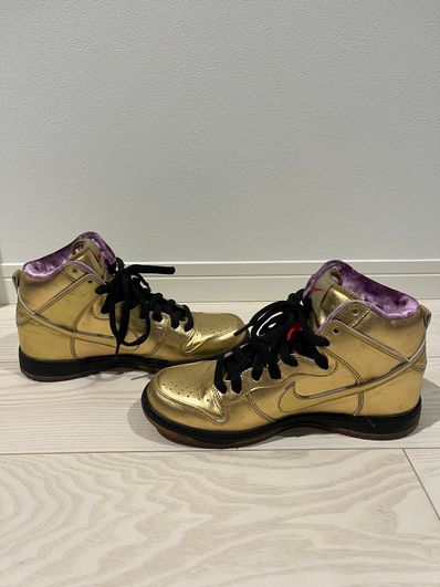 HUMIDITY × NIKE SB DUNK HIGH METALLIC GOLD
