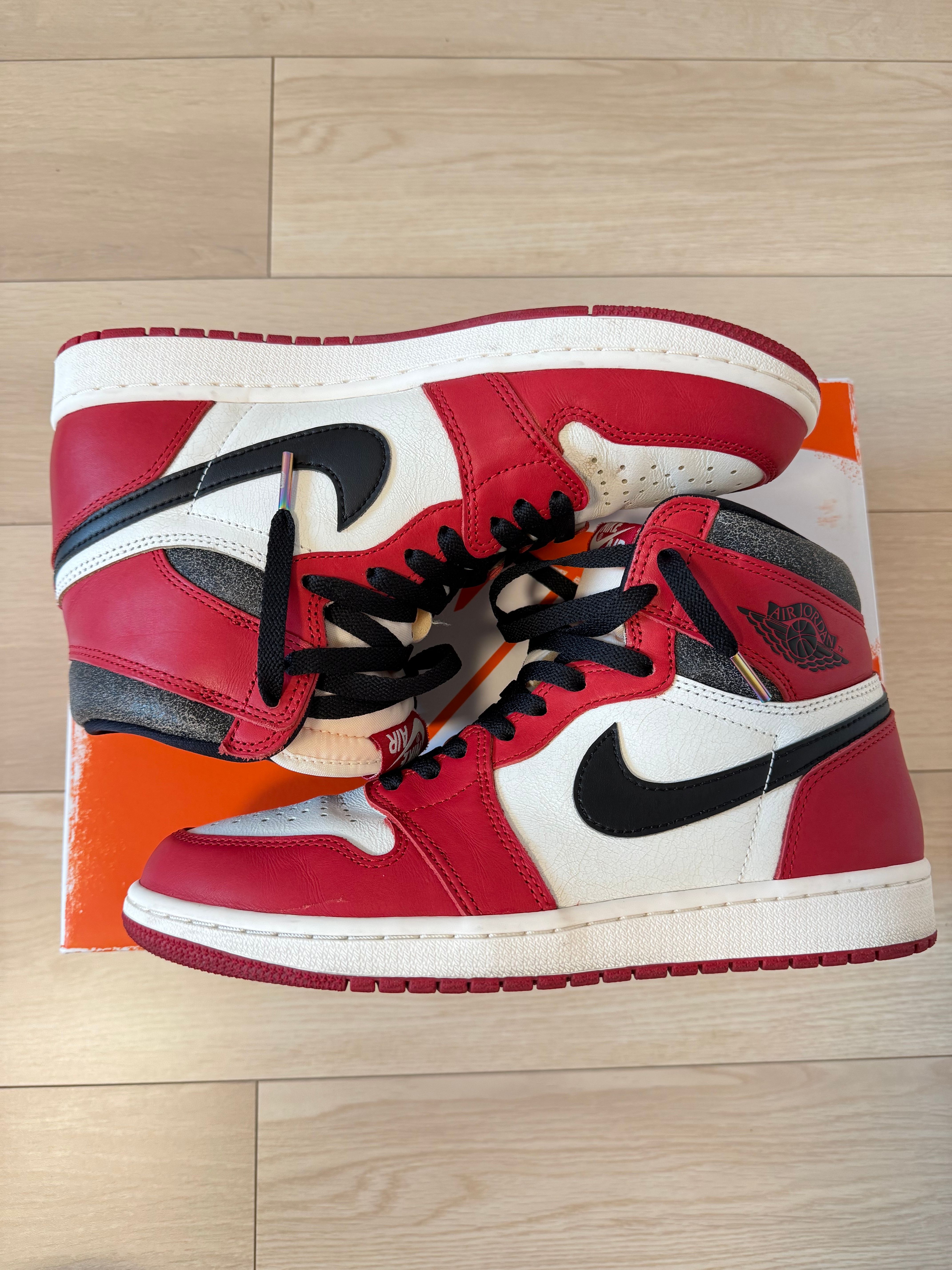 Nike Air Jordan 1 High OG "Lost & Found/Chicago"