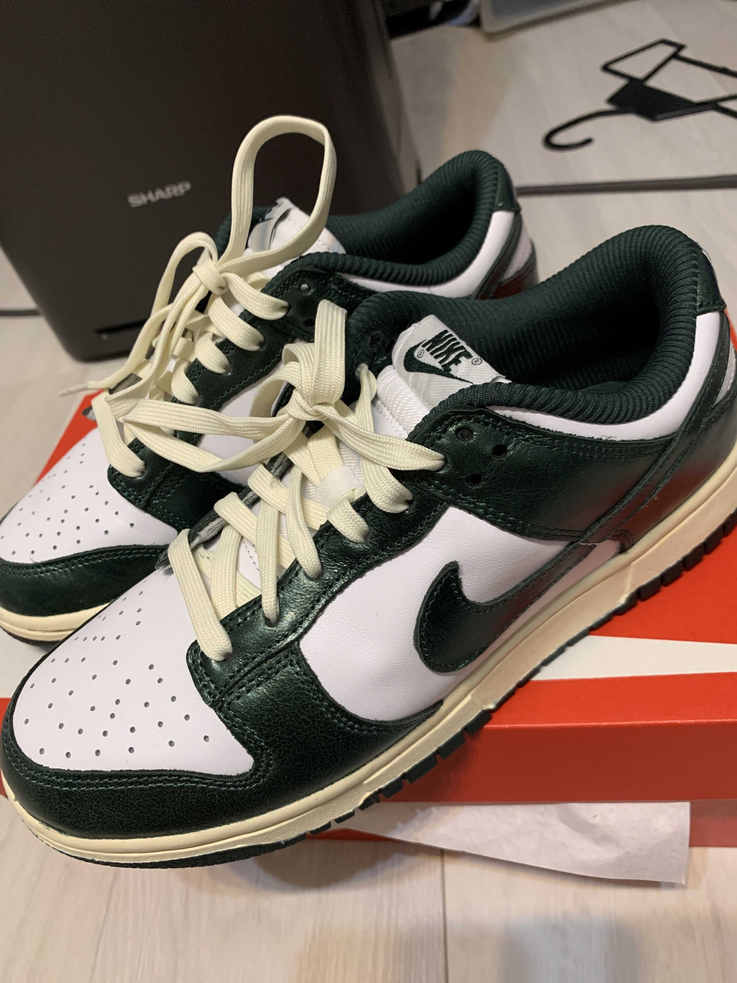 Nike Women's Dunk Low "Vintage Green"
