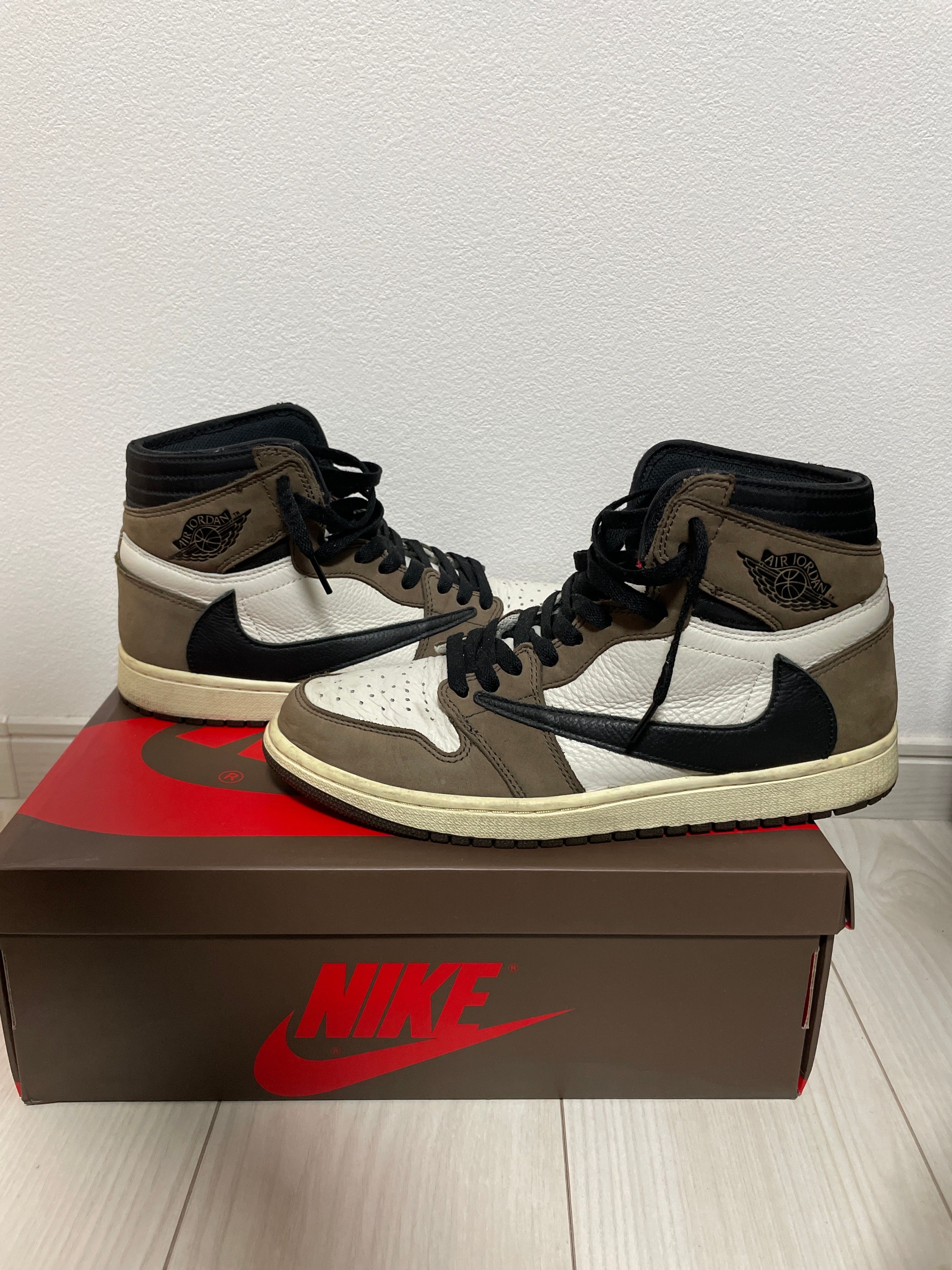 Travis Scott × Nike Air Jordan 1 Retro High OG TS SP "Sail/Dark Mocha"