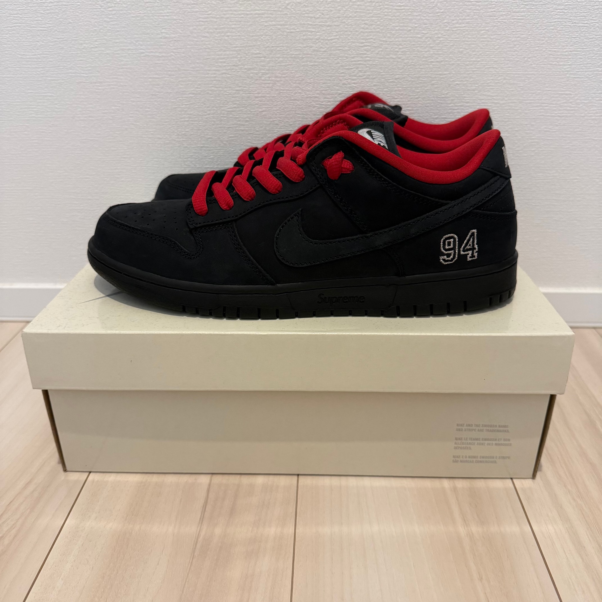 Supreme × Nike SB Dunk Low "Black" (25FW Week2)