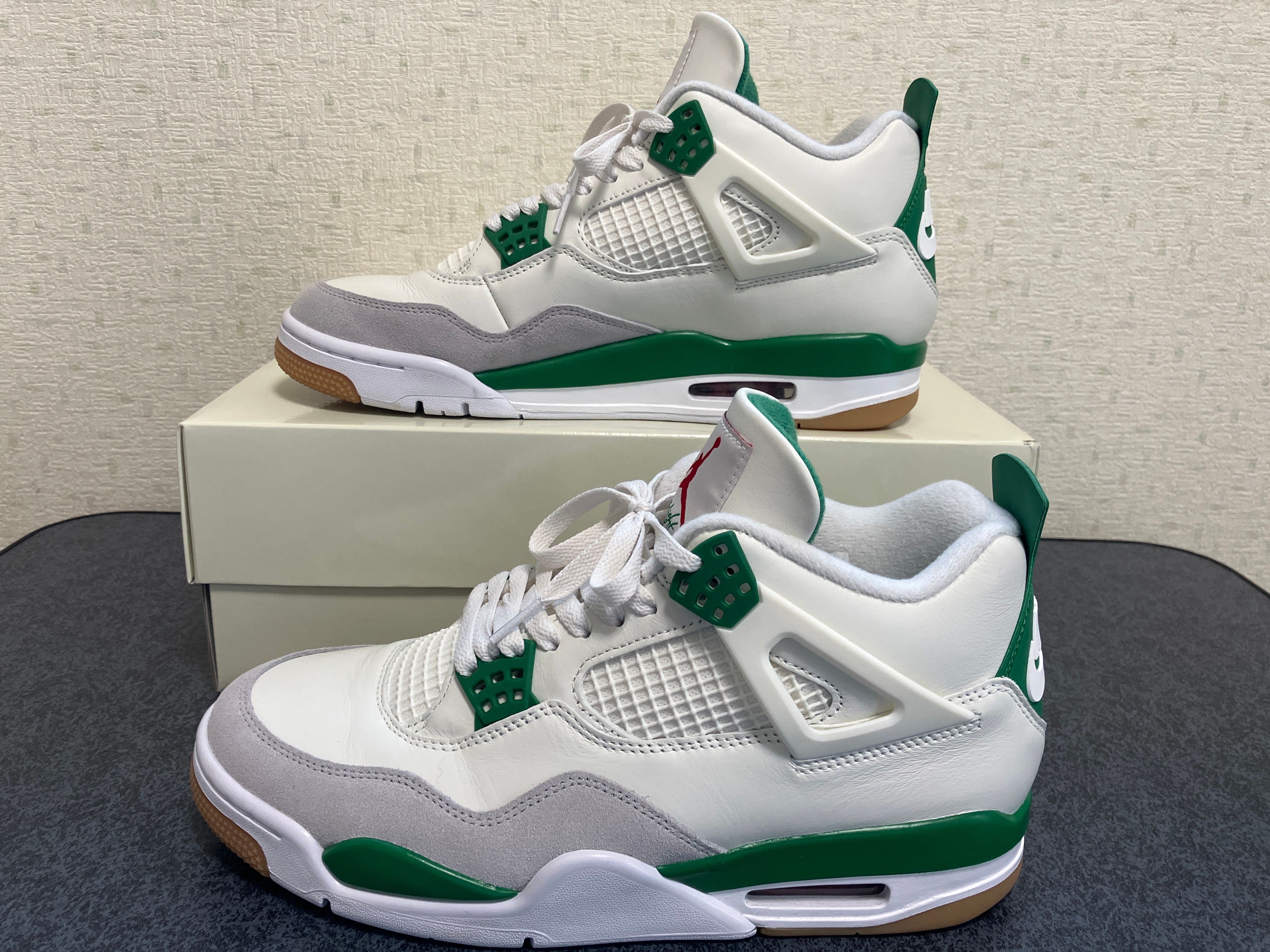 Nike SB × Air Jordan 4 Retro SP "Pine Green"