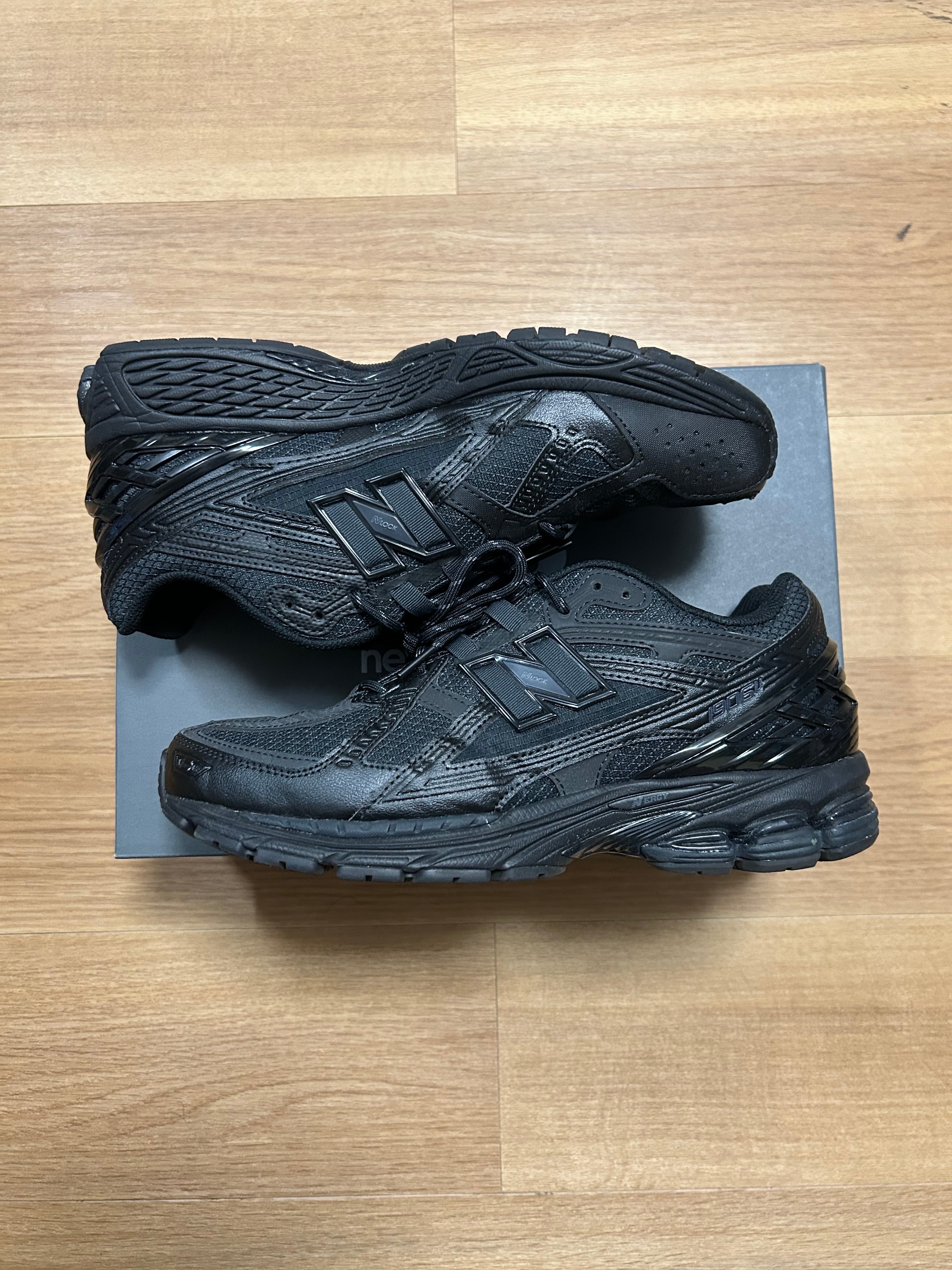 New Balance 1906U "Black"