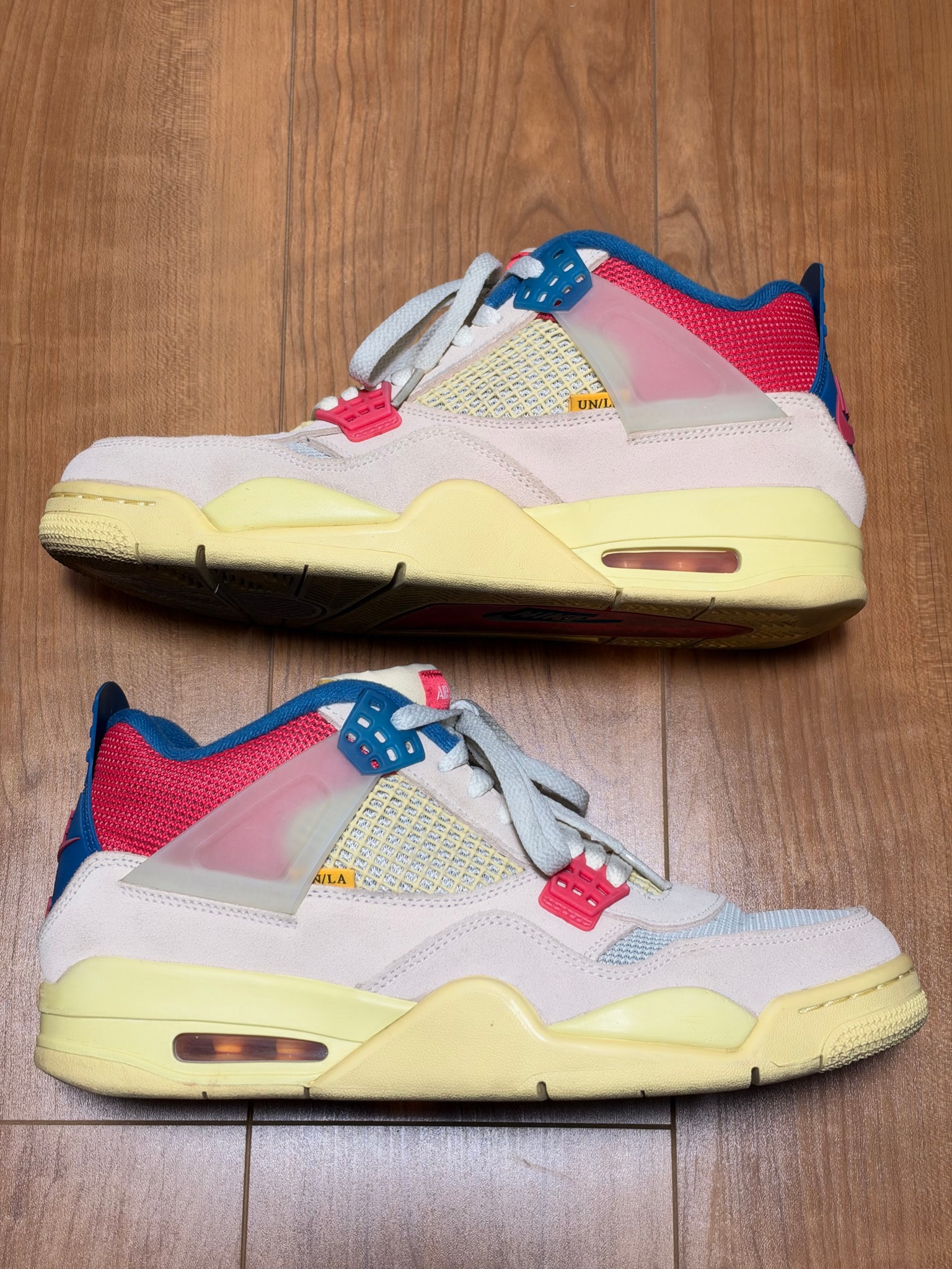 UNION × Nike Air Jordan 4 SP "Guava Ice/Light Fusion Red"