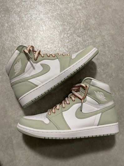 Nike Women's Air Jordan 1 High OG "Seafoam"