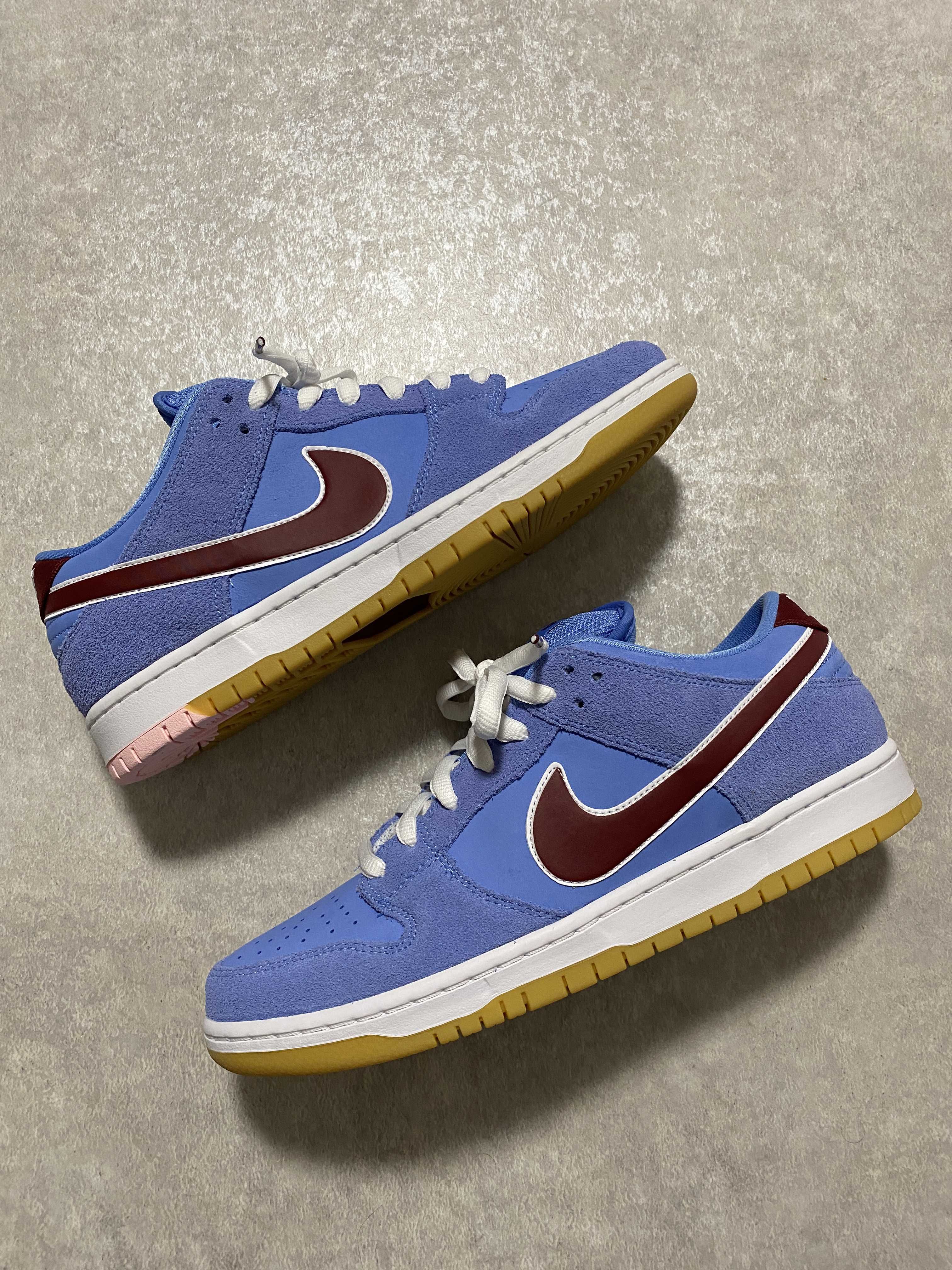 Nike SB Dunk Low Pro "Philadelphia Phillies/Valor Blue and Team Maroon"