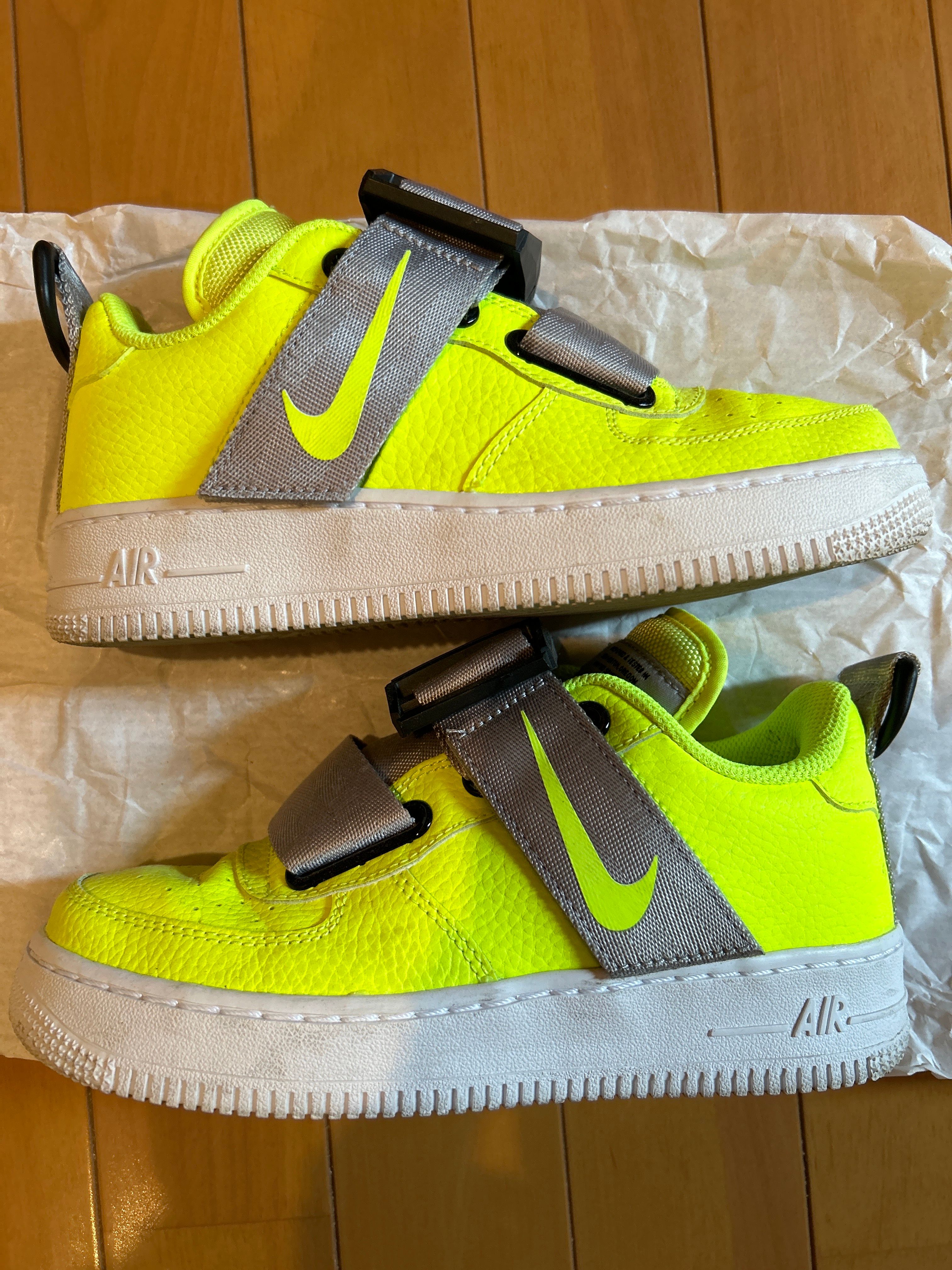 Nike Air Force 1 Utility "Volt"