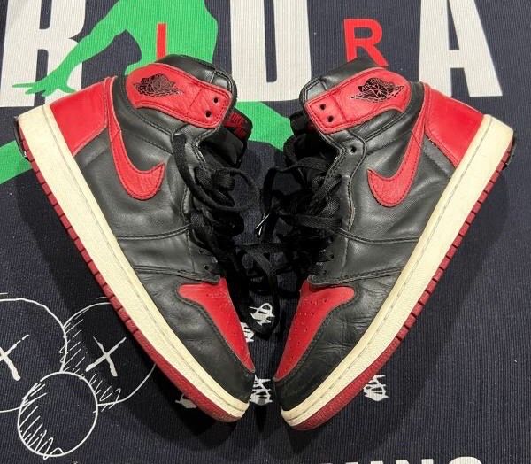 Nike Air Jordan 1 Retro High OG "Bred/Banned" (2016)