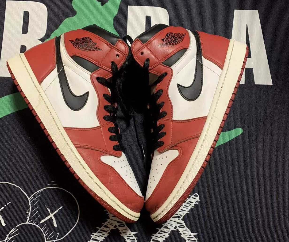 Nike Air Jordan 1 Retro High "Chicago" (2015)