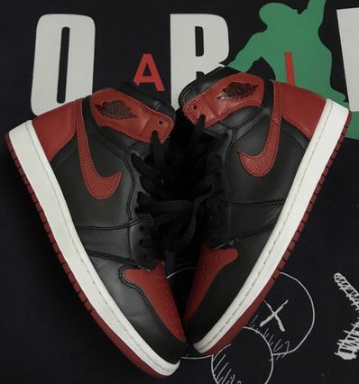 Nike Air Jordan 1 Retro High OG "Bred/Banned" (2016)