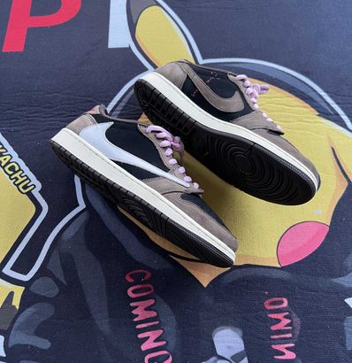 Travis Scott × Nike Air Jordan 1 Low OG SP-T "Black/Dark Mocha"