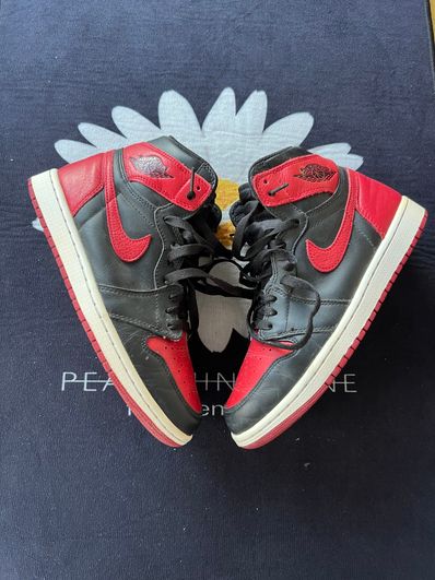 Nike Air Jordan 1 Retro High OG "Bred/Banned" (2016)