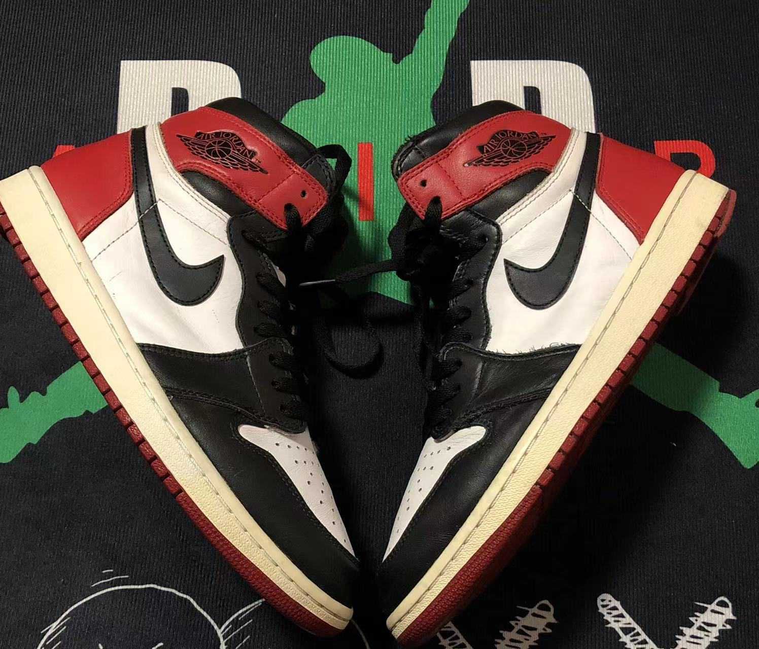 Nike Air Jordan 1 Retro High OG "Black Toe"(2016)