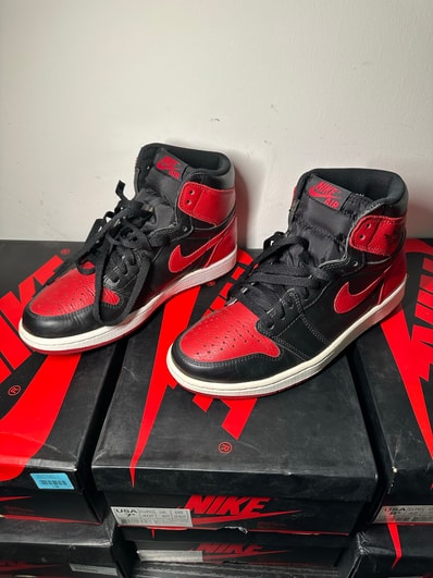 Nike Air Jordan 1 Retro High OG "Bred/Banned"