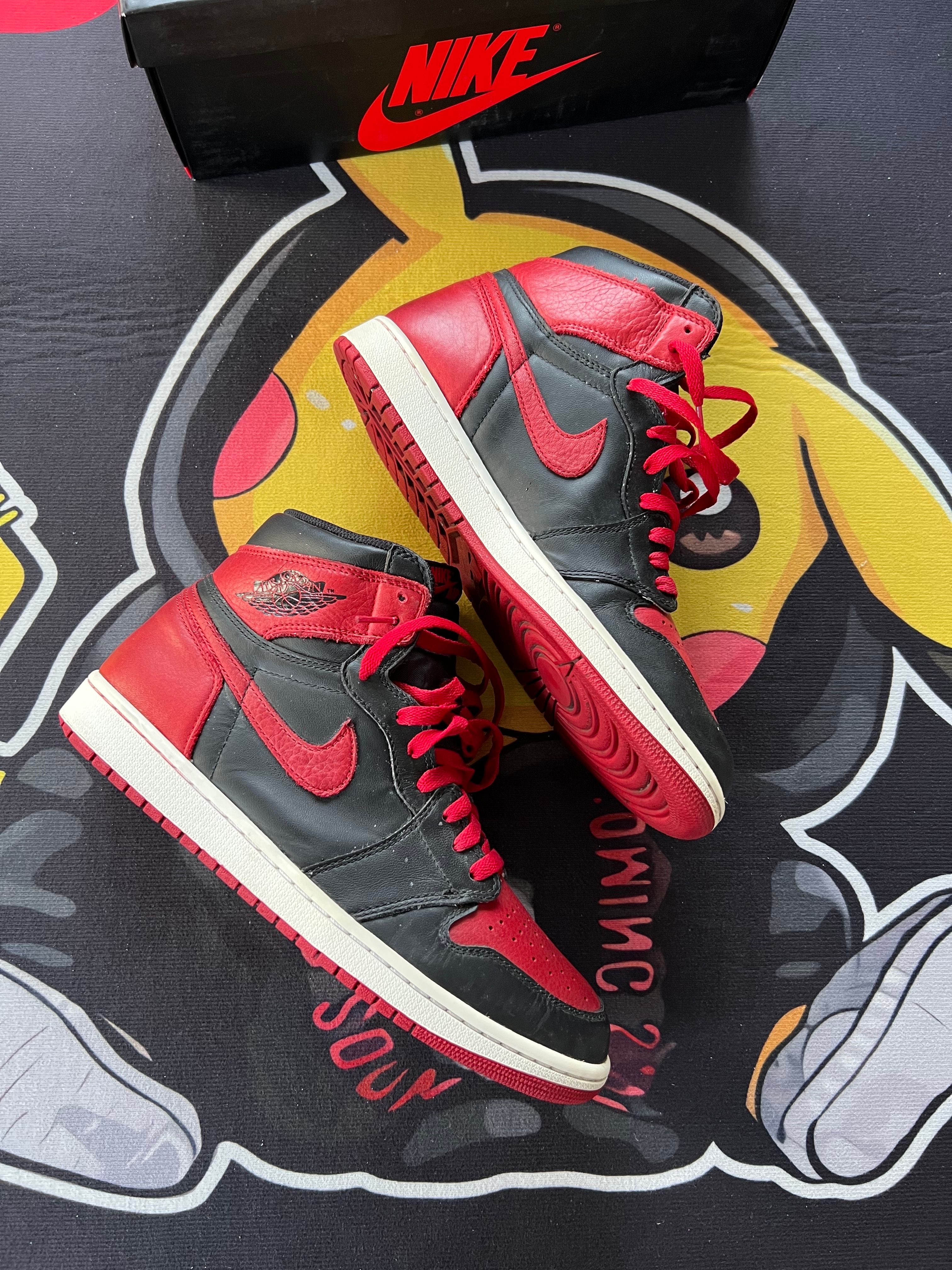 Nike Air Jordan 1 Retro High OG "Bred/Banned" (2016)