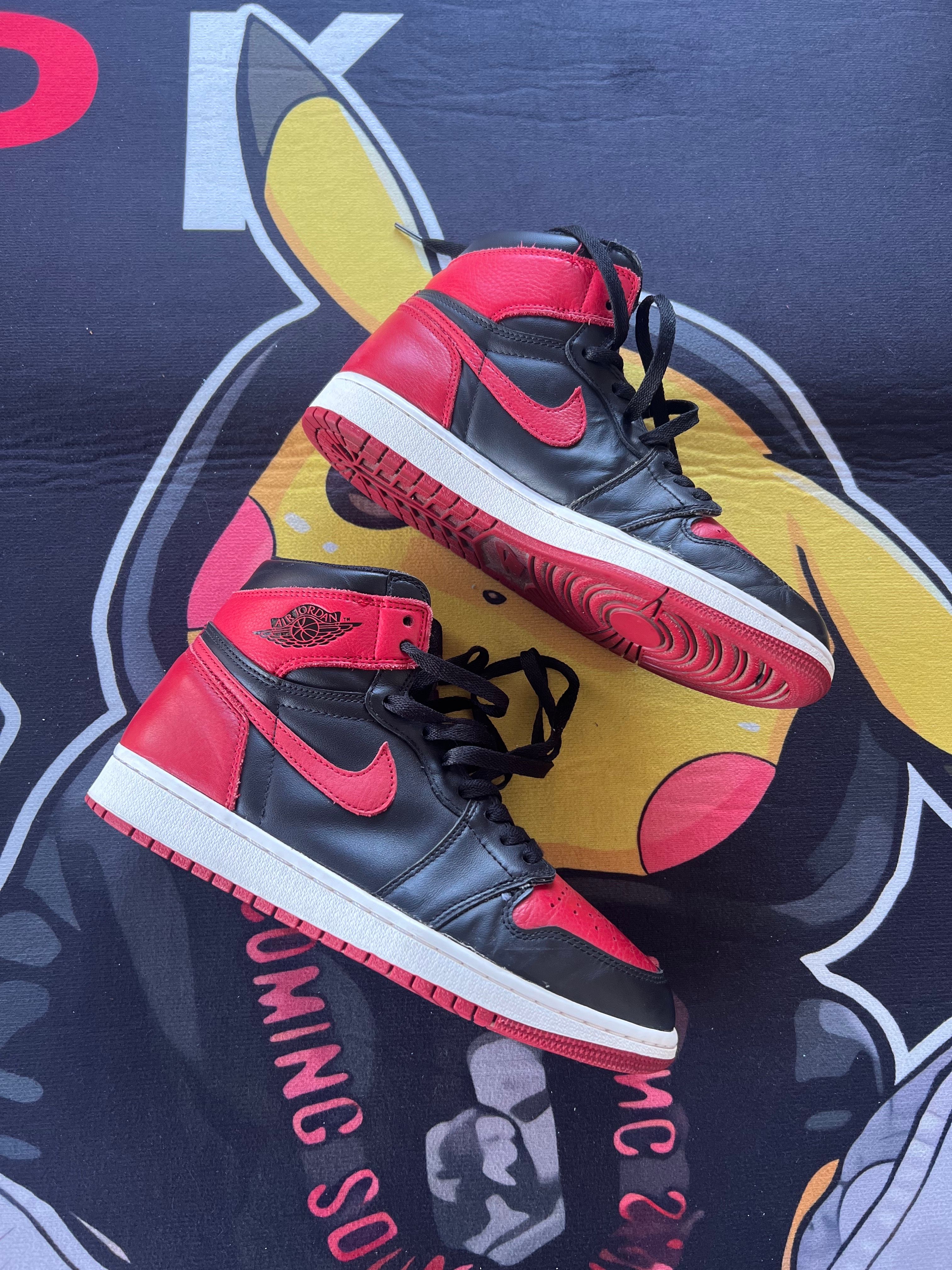 Nike Air Jordan 1 Retro High OG "Bred/Banned" (2016)