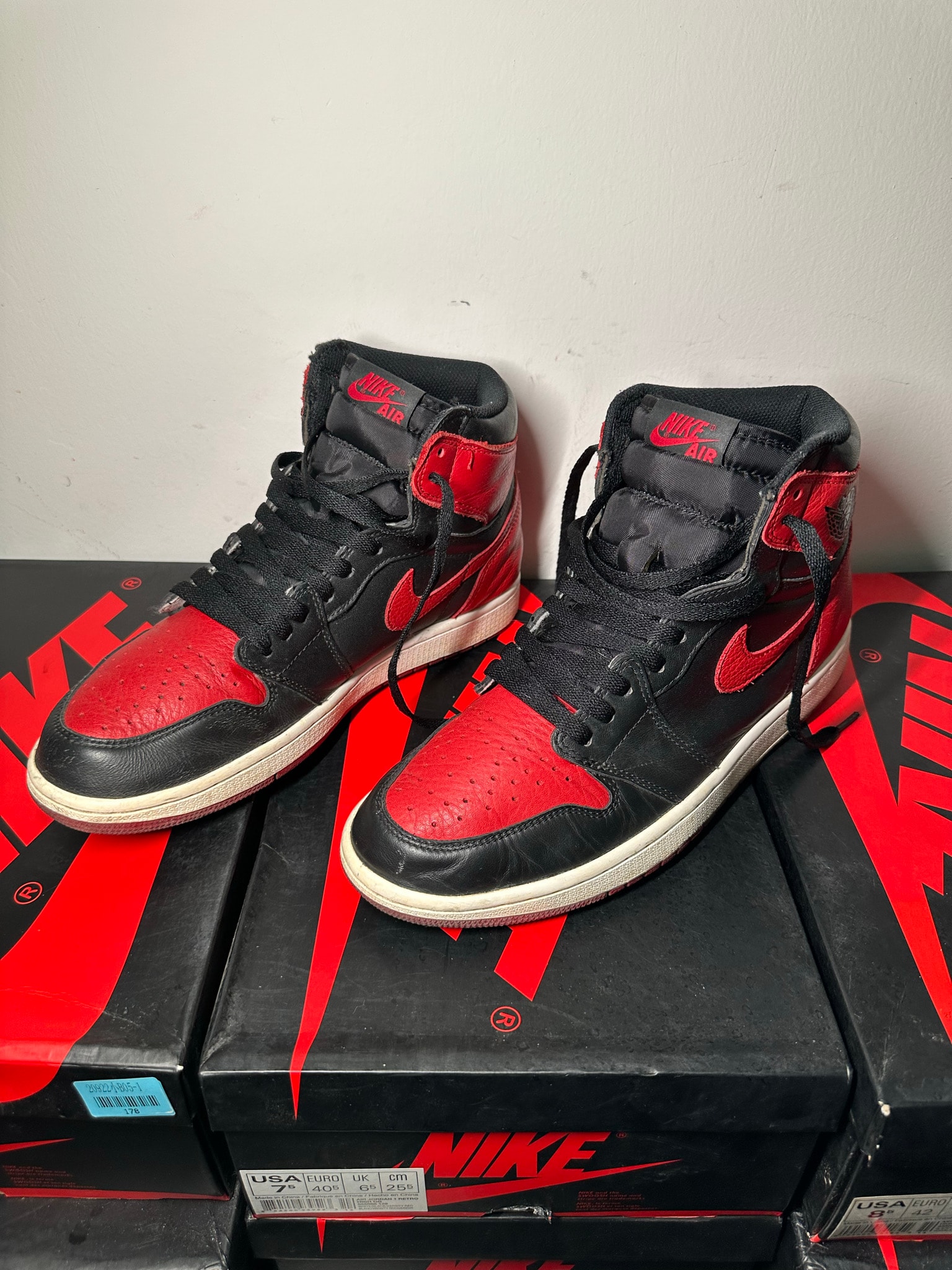 Nike Air Jordan 1 Retro High OG "Bred/Banned"