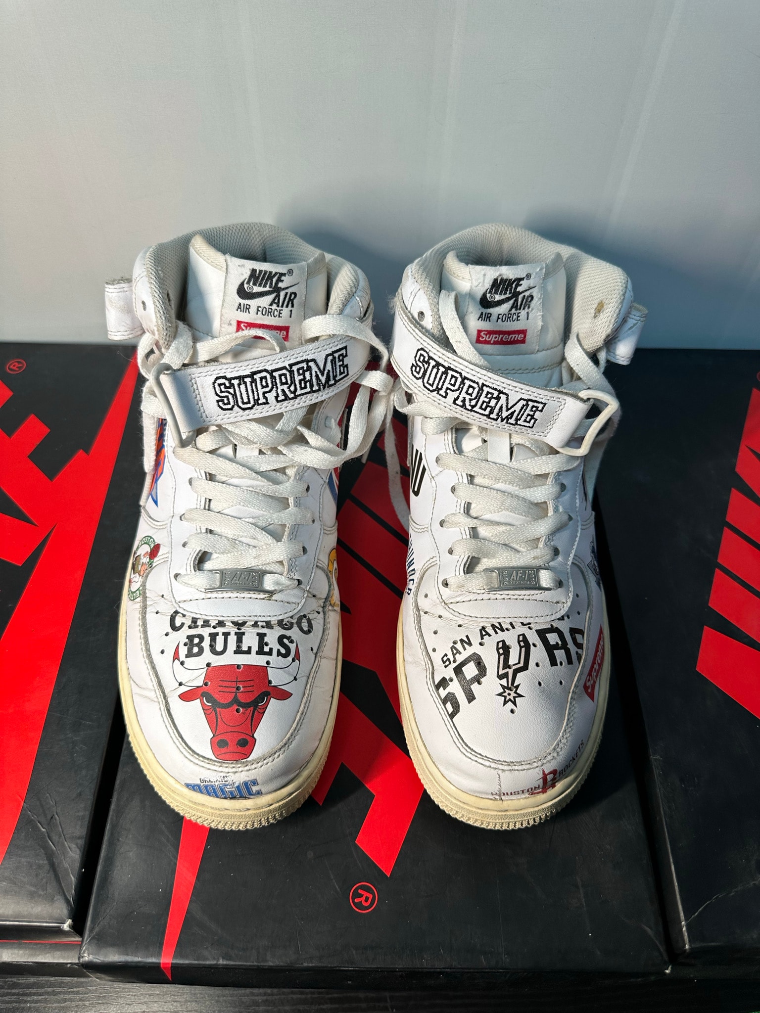 Supreme × NBA × Nike Air Force 1 Mid '07 "White"